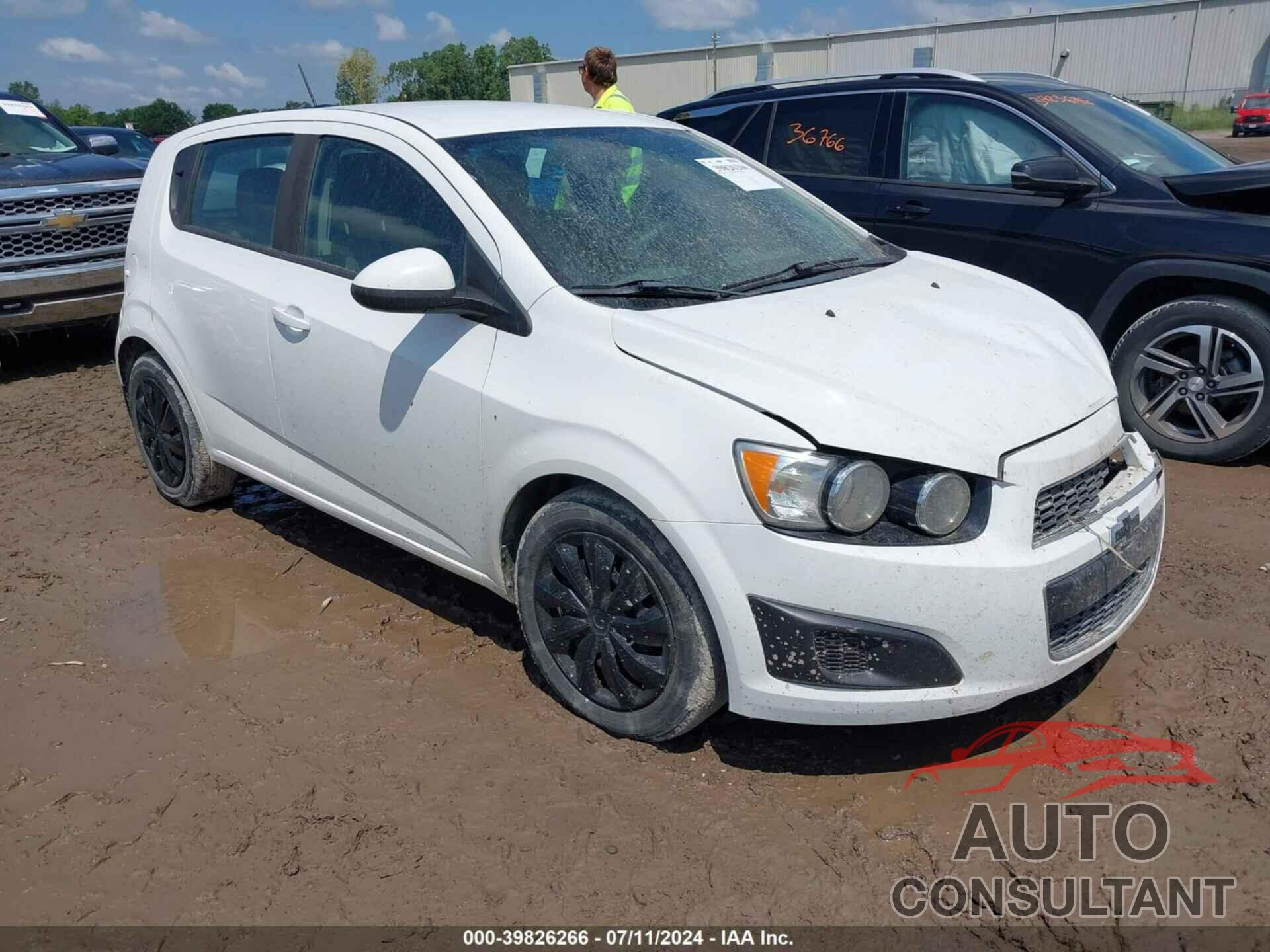 CHEVROLET SONIC 2016 - 1G1JA6SG0G4163628