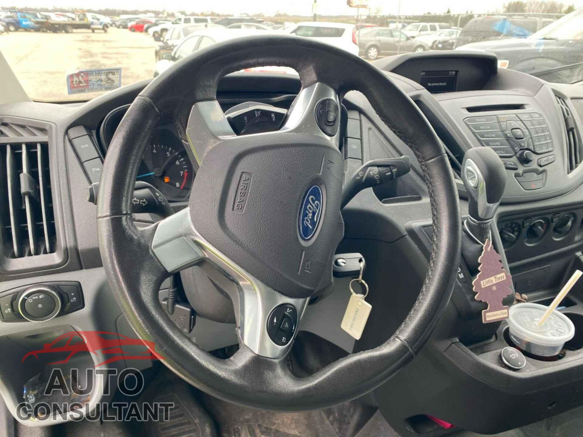FORD TRANSIT 2017 - 1FTYR2XM2HKB02039