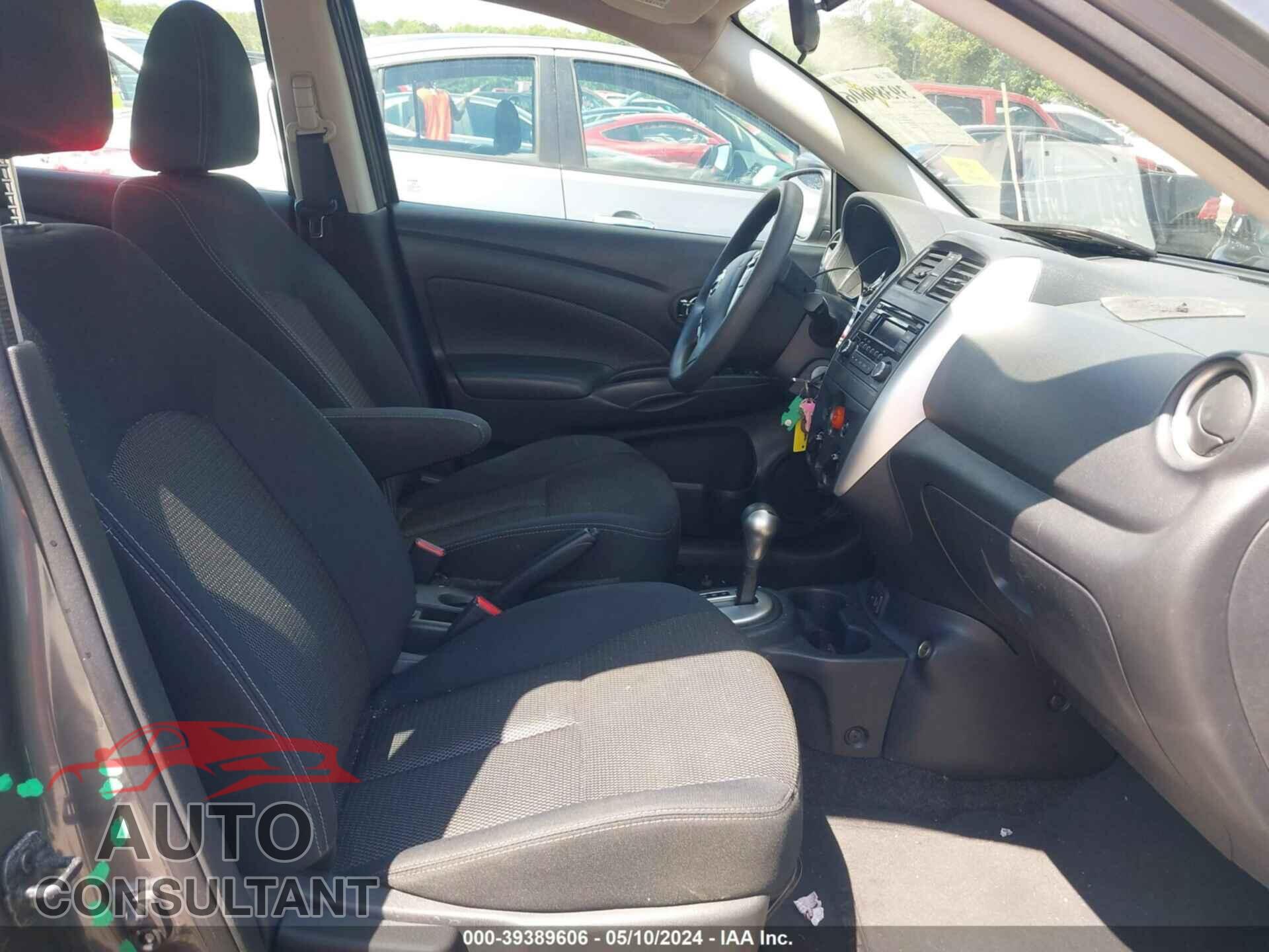 NISSAN VERSA 2017 - 3N1CN7AP2HL814932