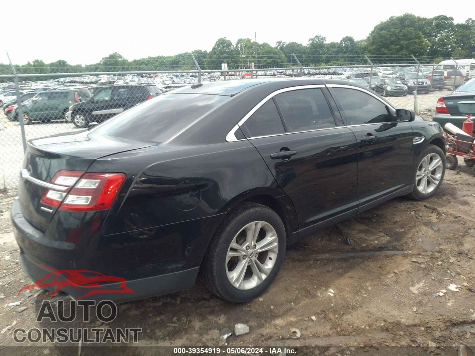 FORD TAURUS 2017 - 1FAHP2D82HG112270