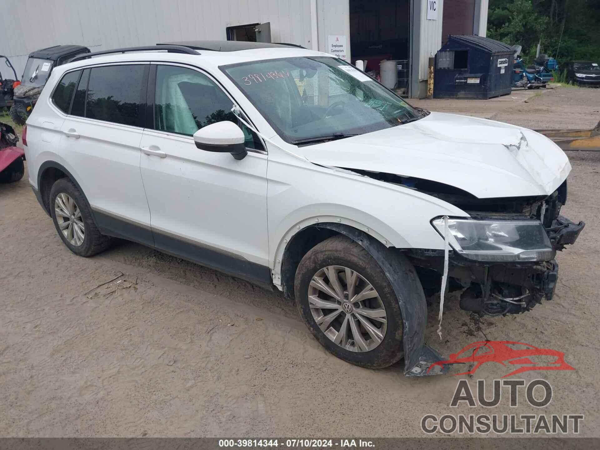 VOLKSWAGEN TIGUAN 2018 - 3VV2B7AX9JM144931