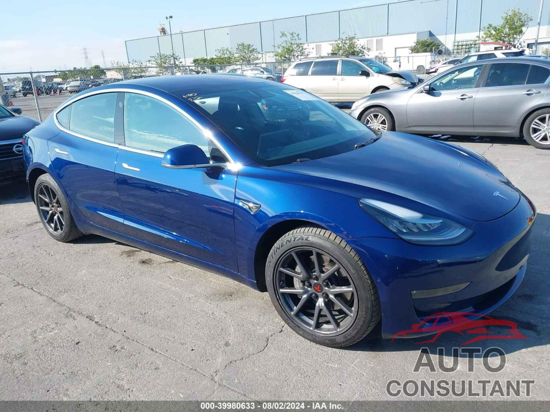 TESLA MODEL 3 2018 - 5YJ3E1EA8JF032557