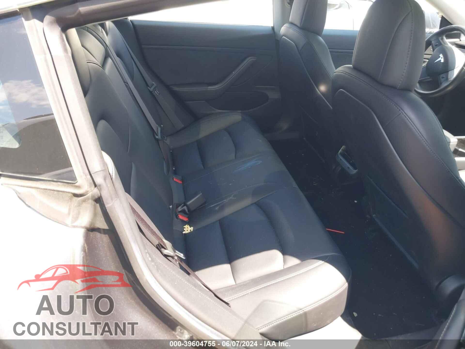 TESLA MODEL 3 2018 - 5YJ3E1EA9JF026623