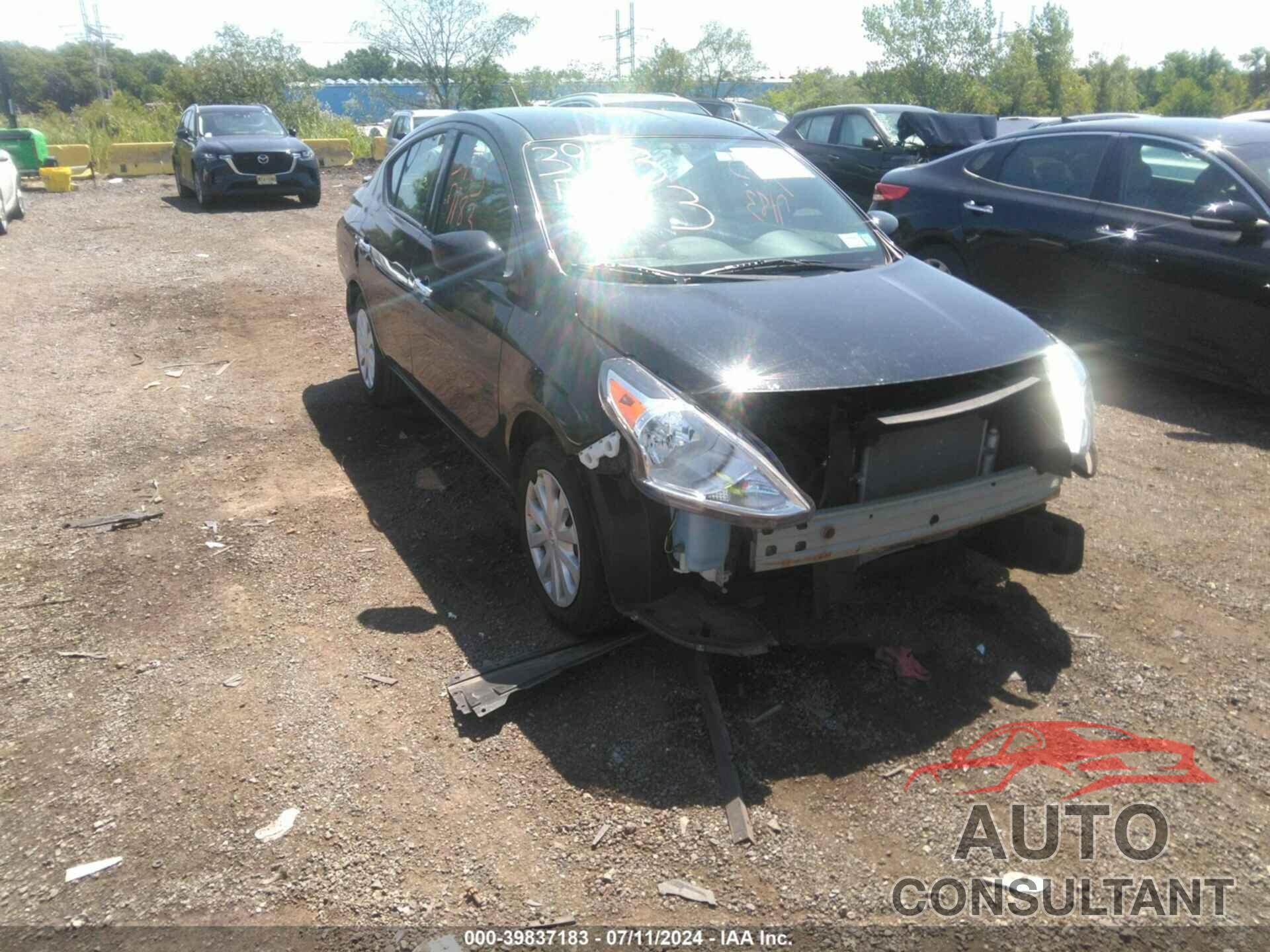 NISSAN VERSA 2019 - 3N1CN7AP5KL877787