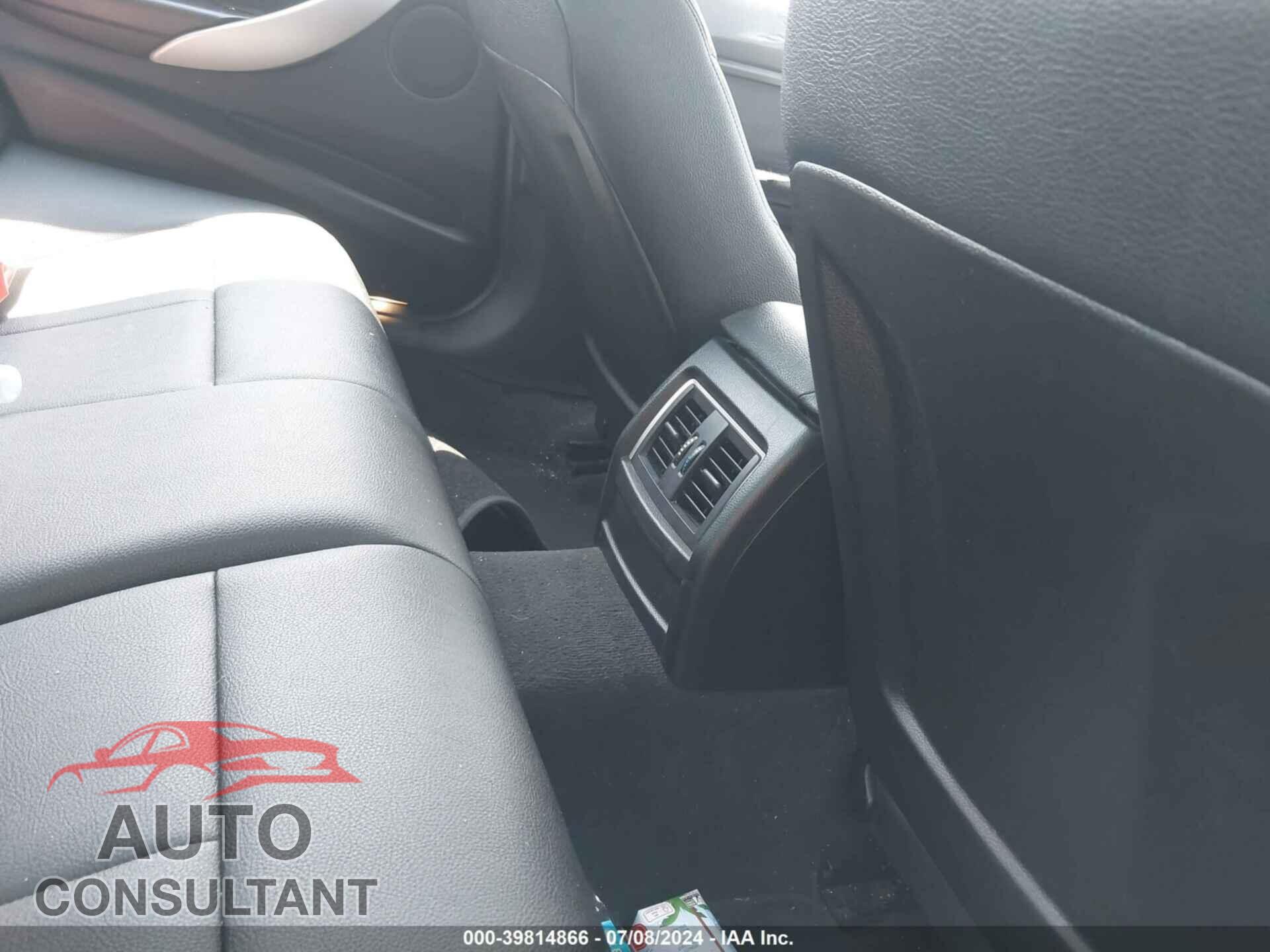 BMW 320I 2017 - WBA8A9C35HK864033