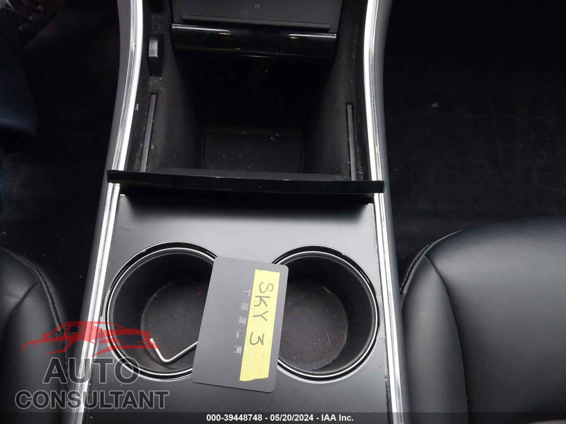 TESLA MODEL 3 2019 - 5YJ3E1EB3KF387968