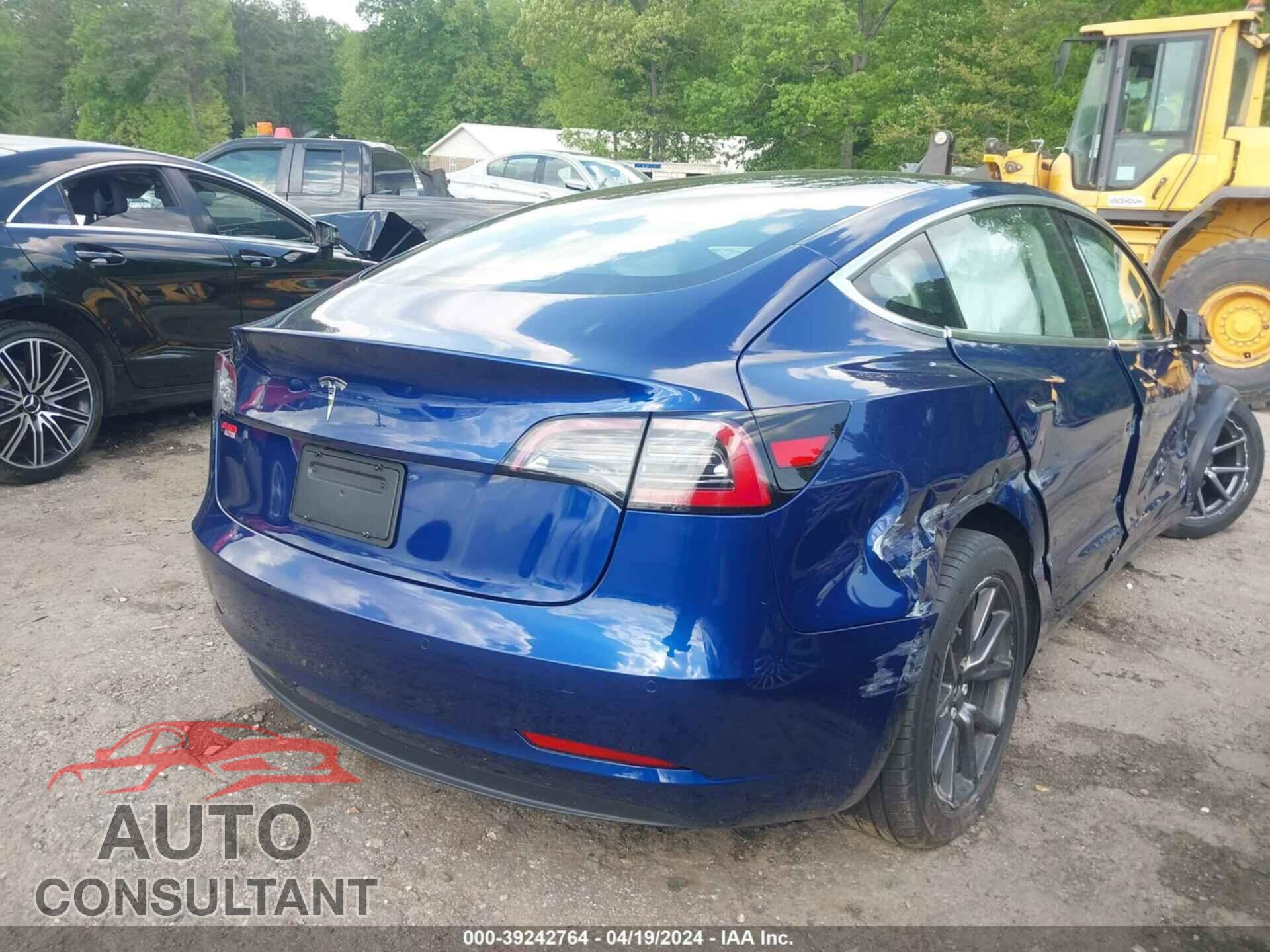 TESLA MODEL 3 2018 - 5YJ3E1EA1JF160171