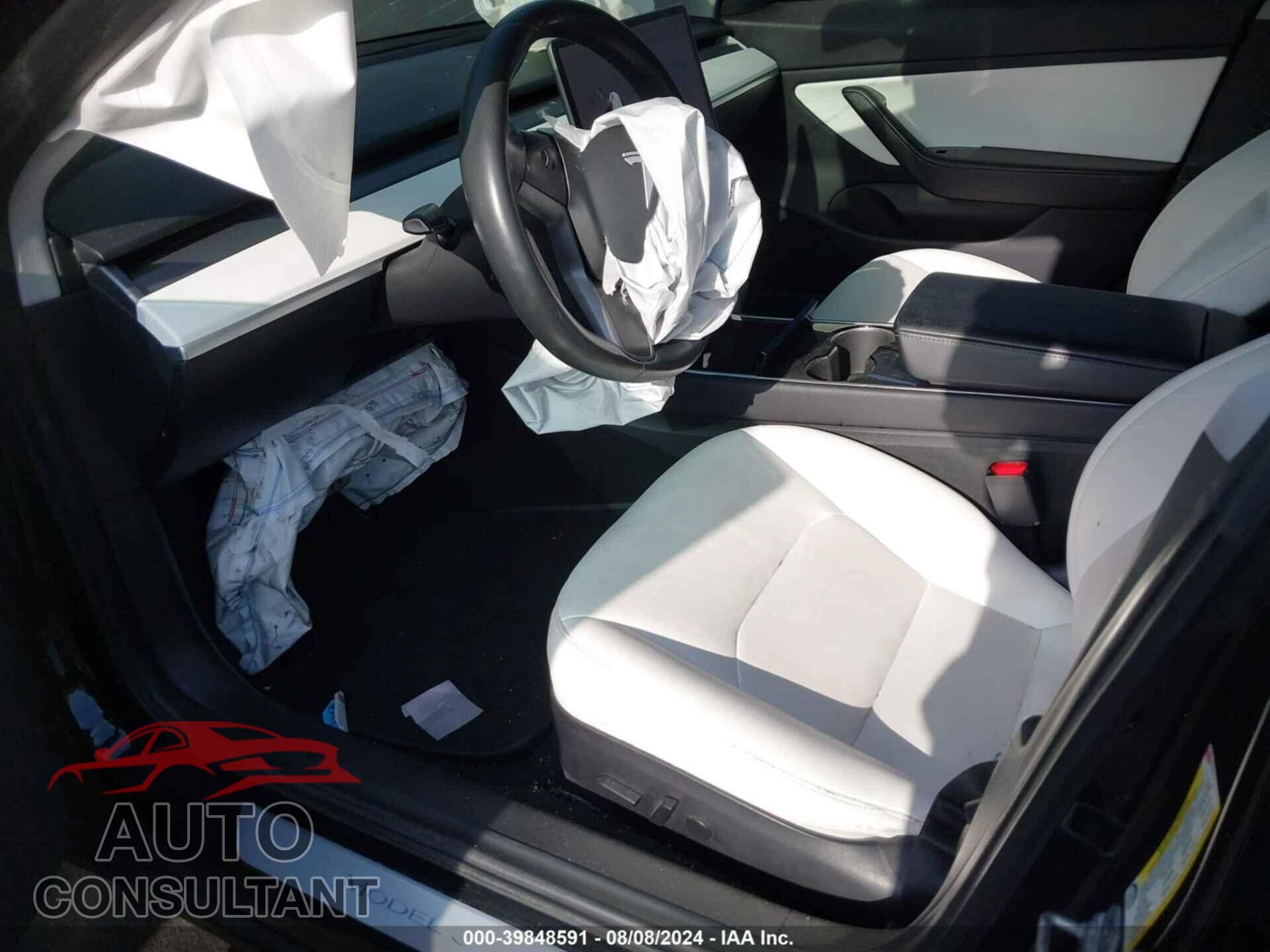 TESLA MODEL 3 2018 - 5YJ3E1EB7JF081810