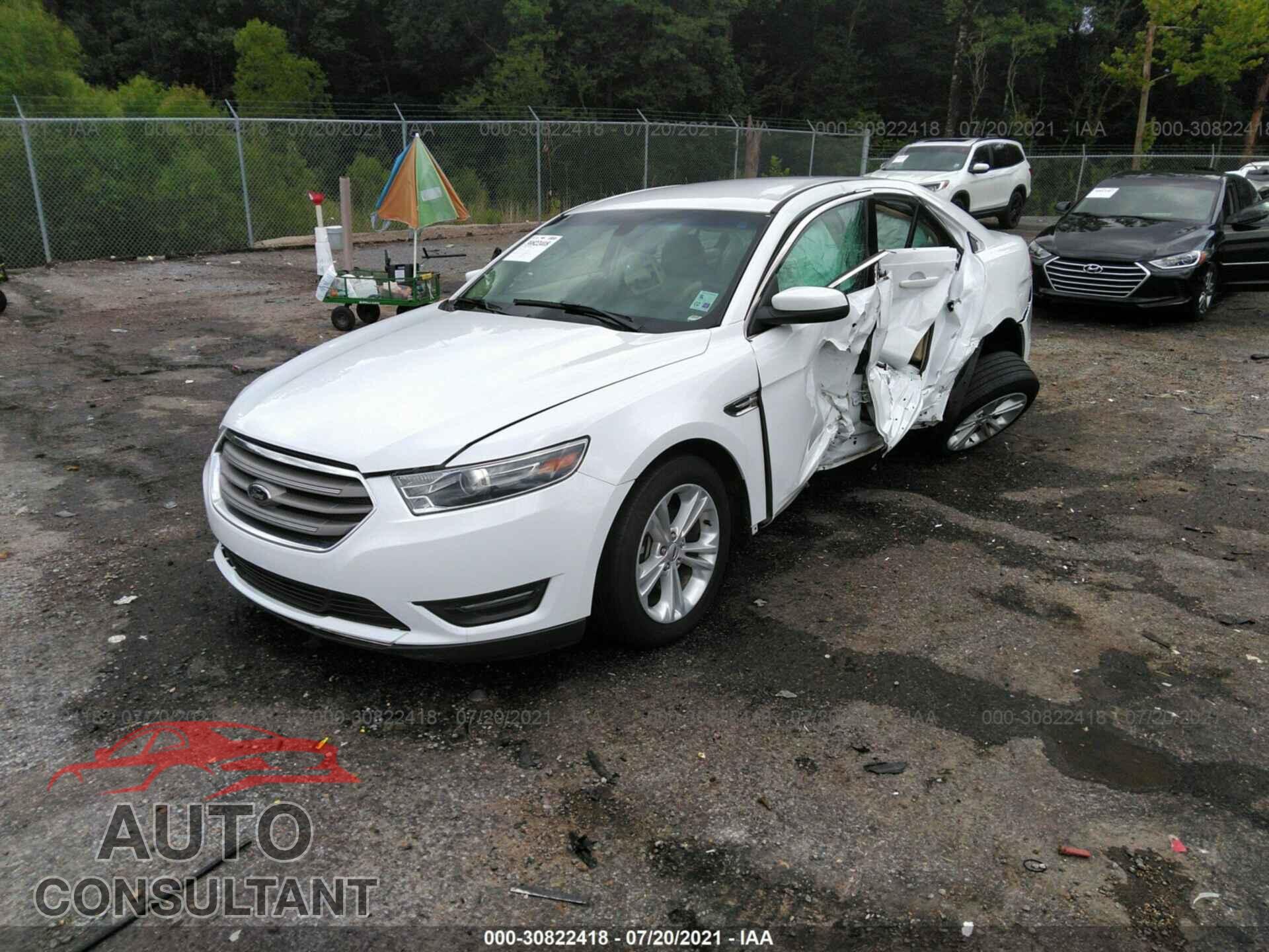 FORD TAURUS 2017 - 1FAHP2E80HG122231