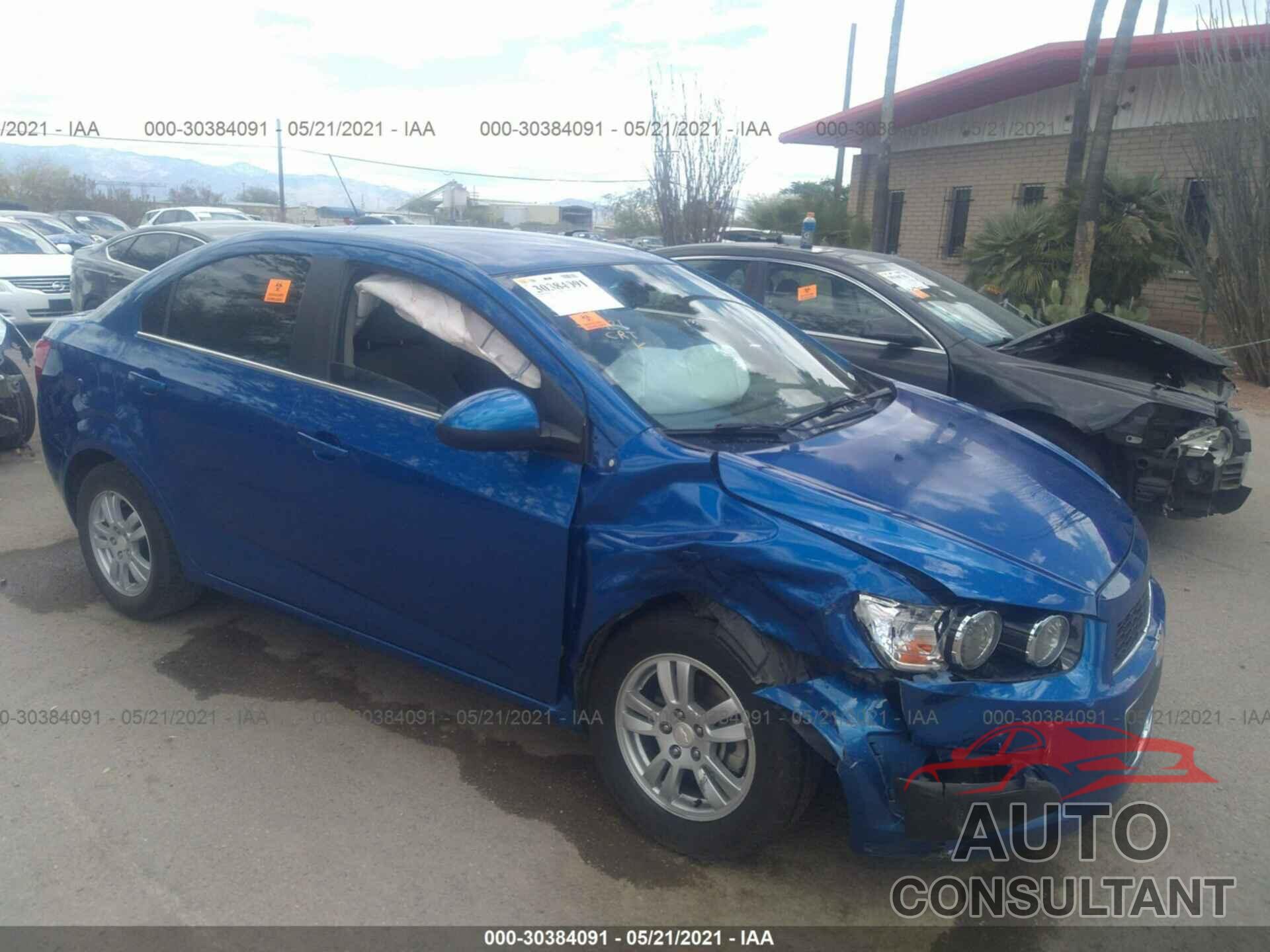 CHEVROLET SONIC 2016 - 1G1JC5SH8G4164278