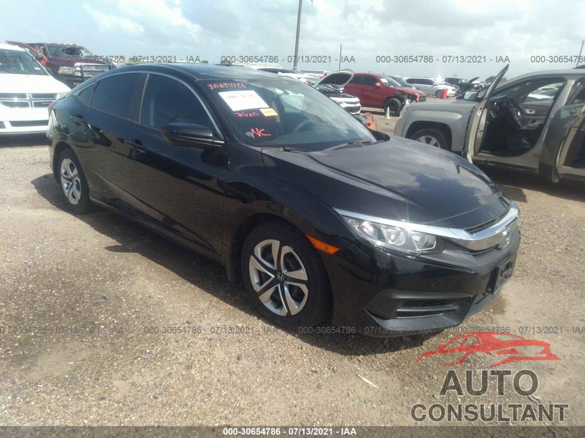 HONDA CIVIC SEDAN 2018 - 2HGFC2F56JH581177