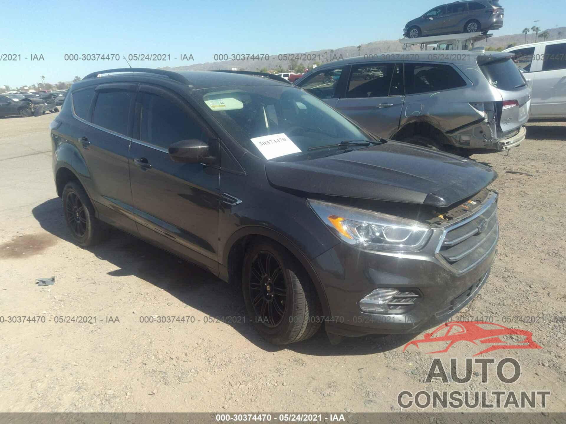 FORD ESCAPE 2017 - 1FMCU0GD7HUE48245