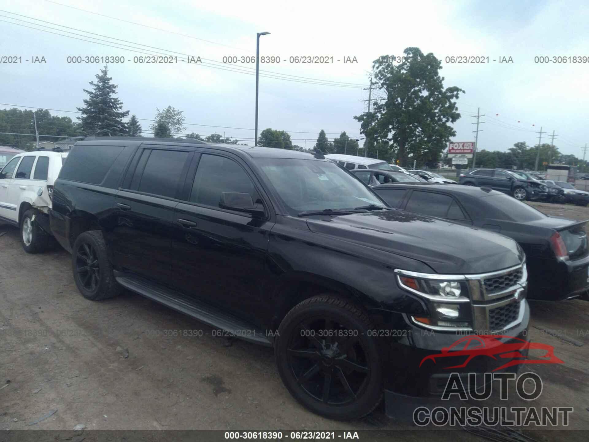 CHEVROLET SUBURBAN 2016 - 1GNSKHKC9GR223434