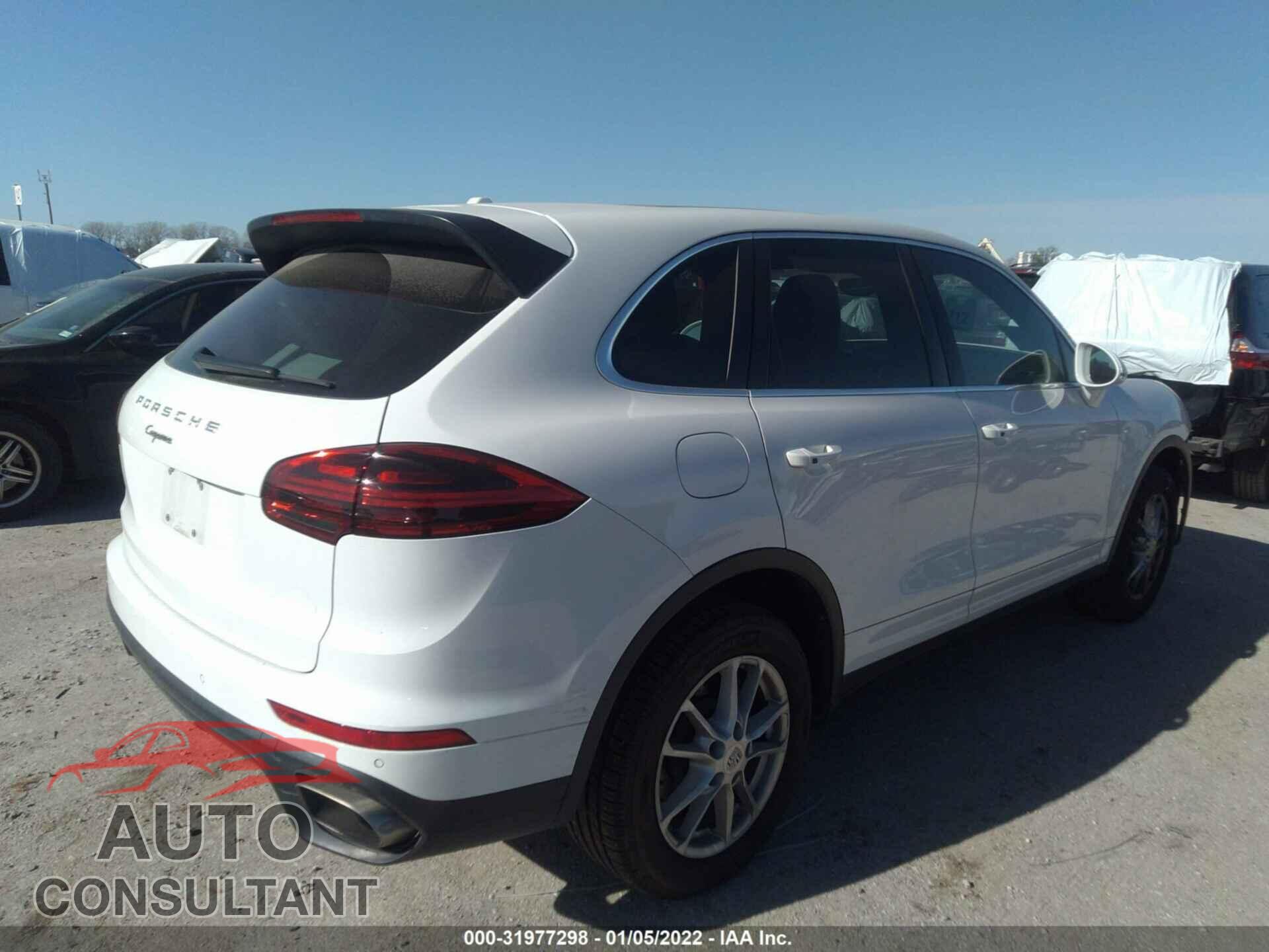 PORSCHE CAYENNE 2016 - WP1AA2A21GKA08053
