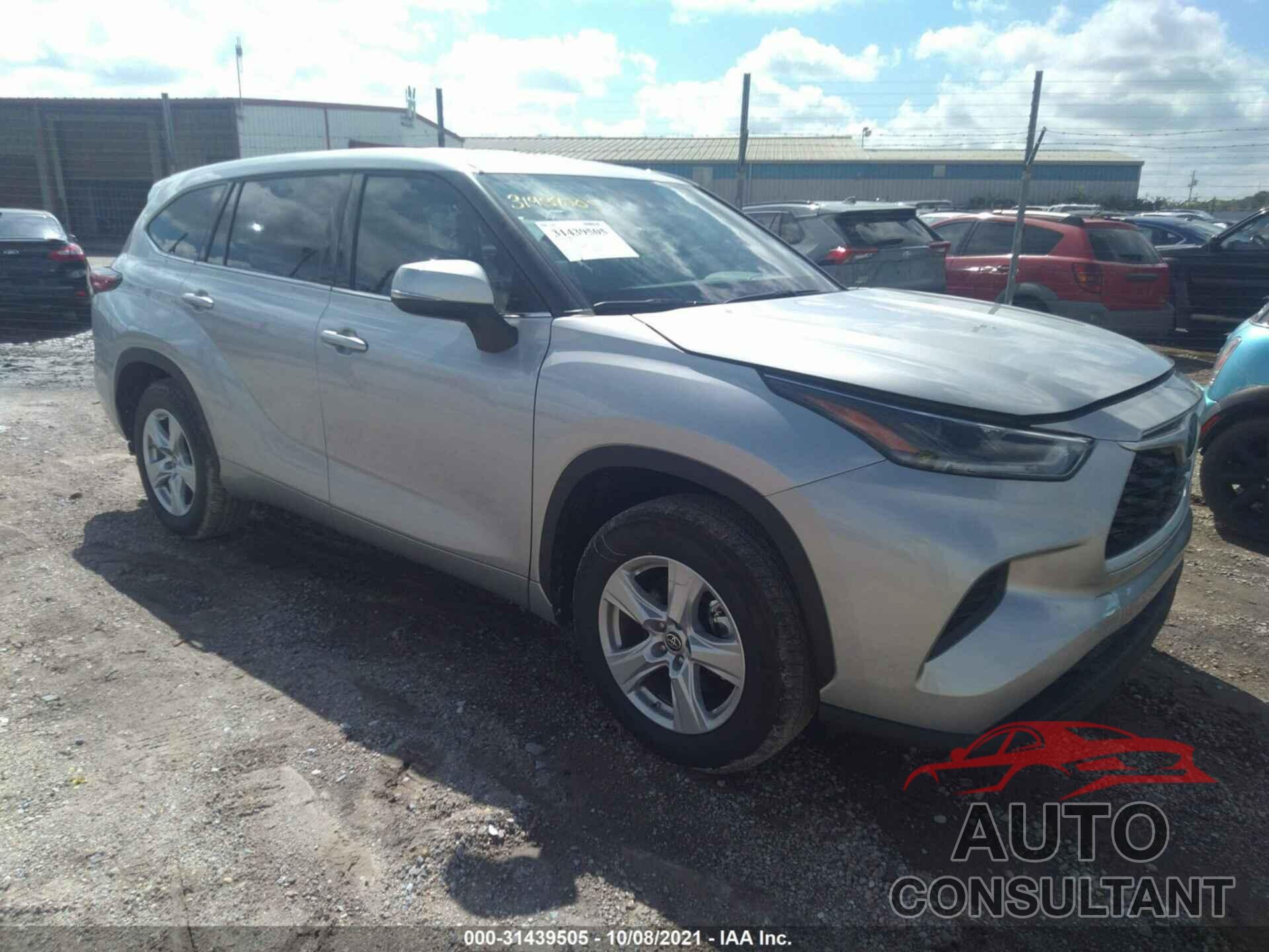 TOYOTA HIGHLANDER 2021 - 5TDCZRAH4MS531801