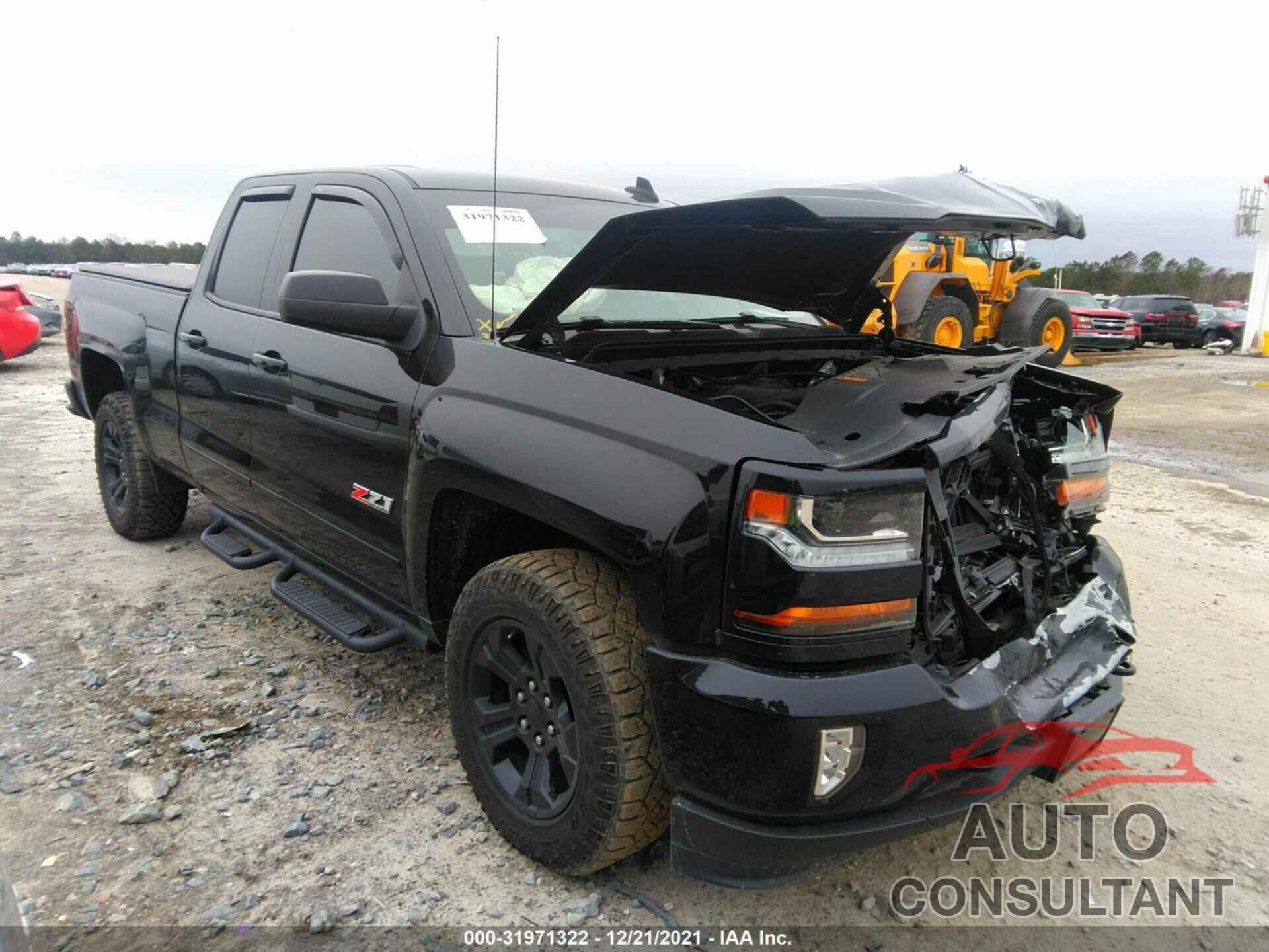 CHEVROLET SILVERADO 1500 2018 - 1GCVKREC2JZ123674