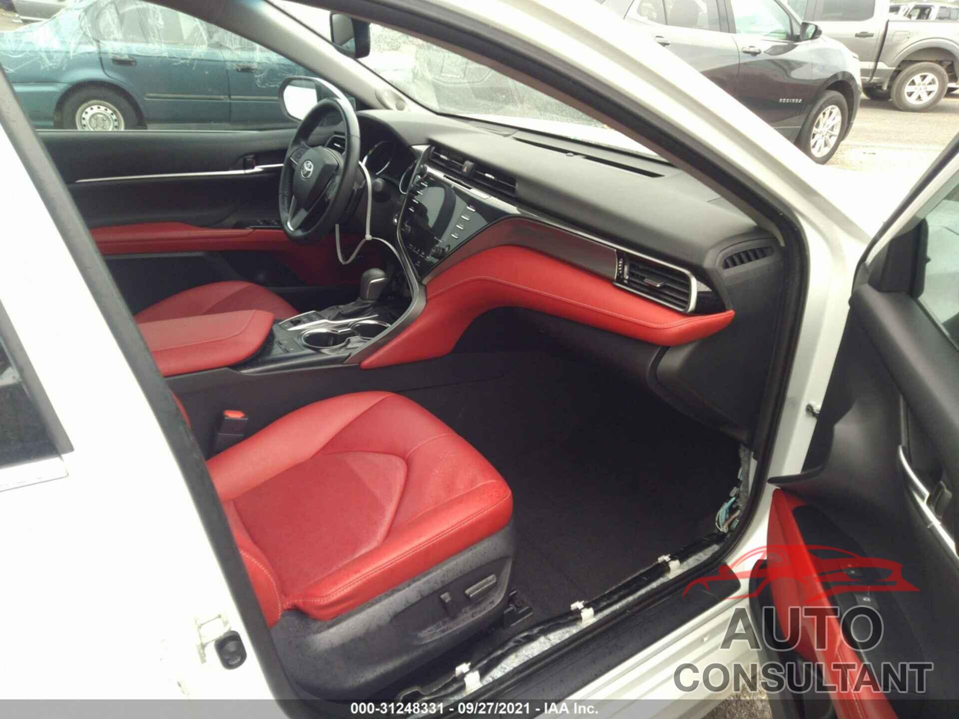 TOYOTA CAMRY 2019 - 4T1B61HK5KU741156