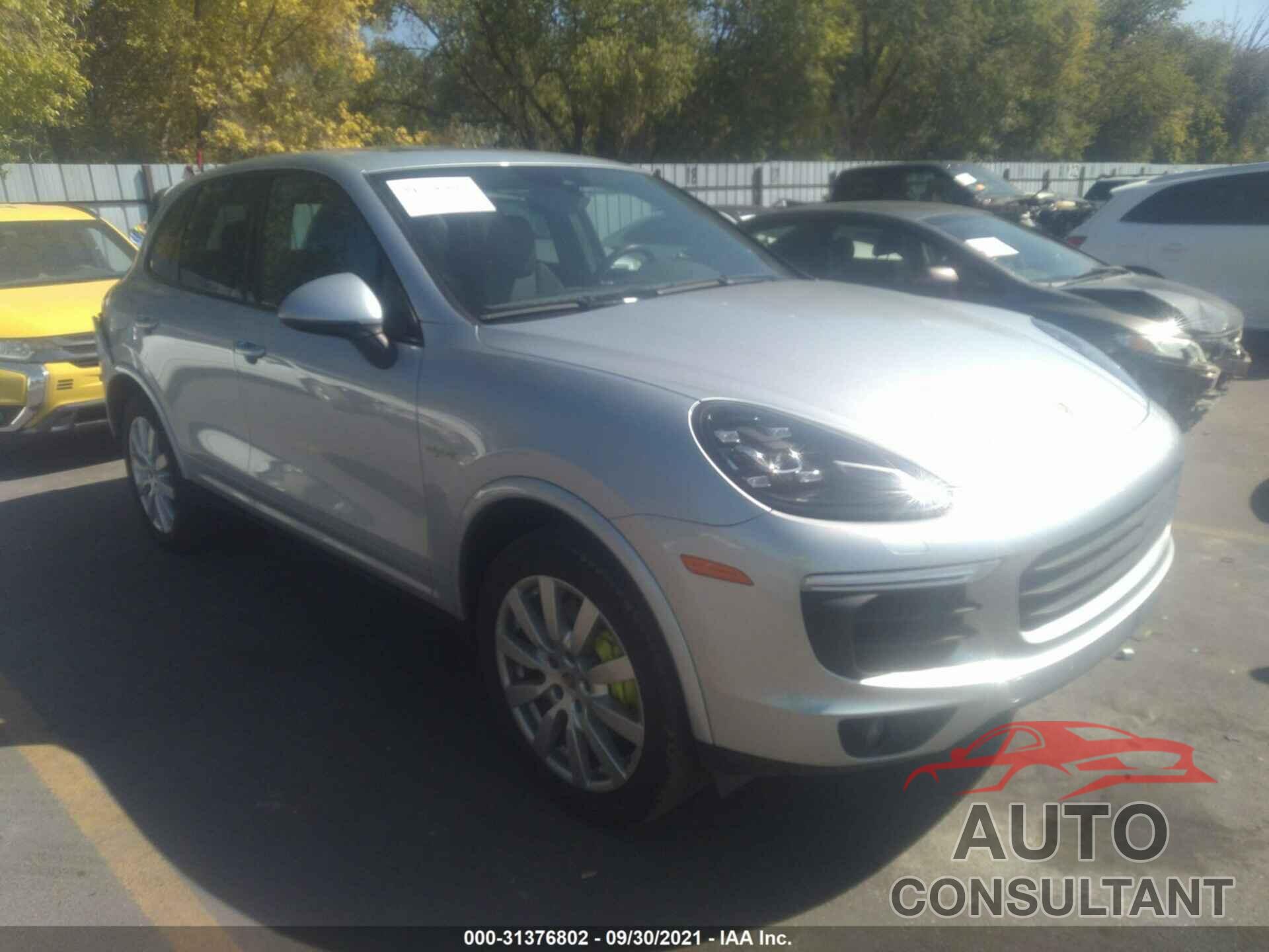 PORSCHE CAYENNE 2018 - WP1AE2A24JLA72478