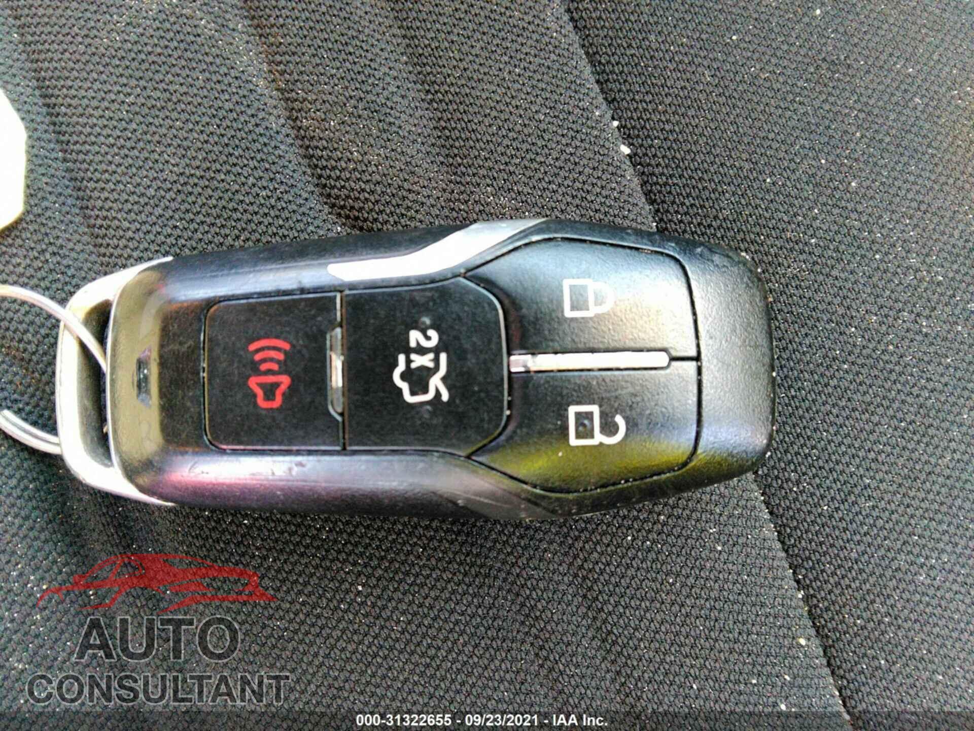 FORD MUSTANG 2016 - 1FA6P8CF2G5270838