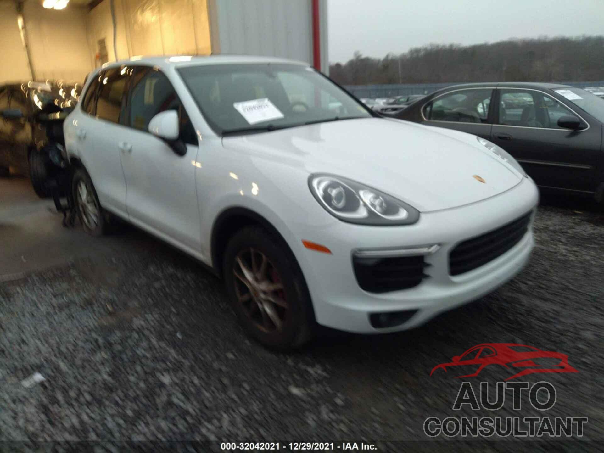 PORSCHE CAYENNE 2016 - WP1AA2A20GKA12515