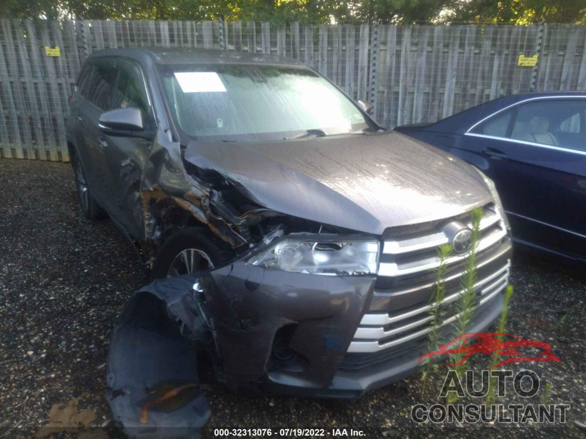 TOYOTA HIGHLANDER 2017 - 5TDZARFH2HS026971