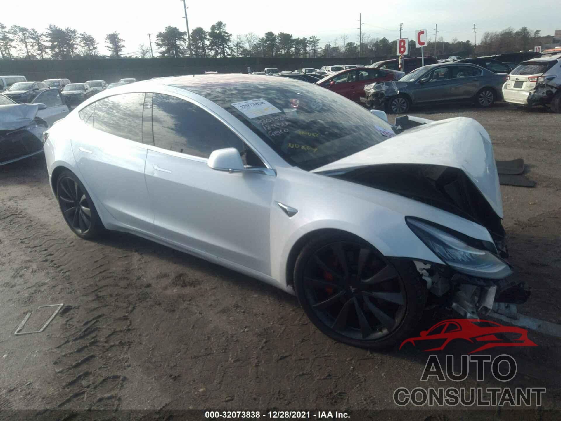 TESLA MODEL 3 2018 - 5YJ3E1EB4JF081733