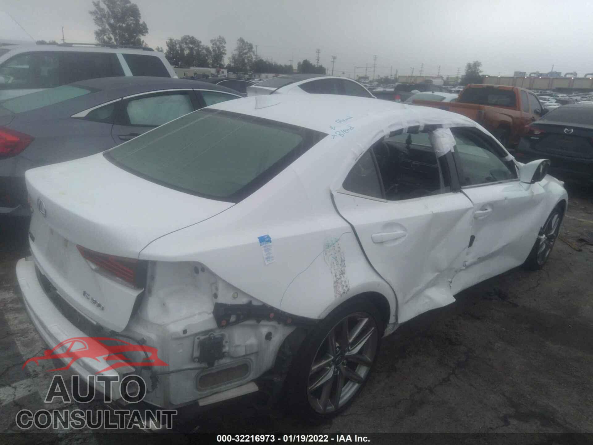 LEXUS IS 2018 - JTHBA1D26J5073593