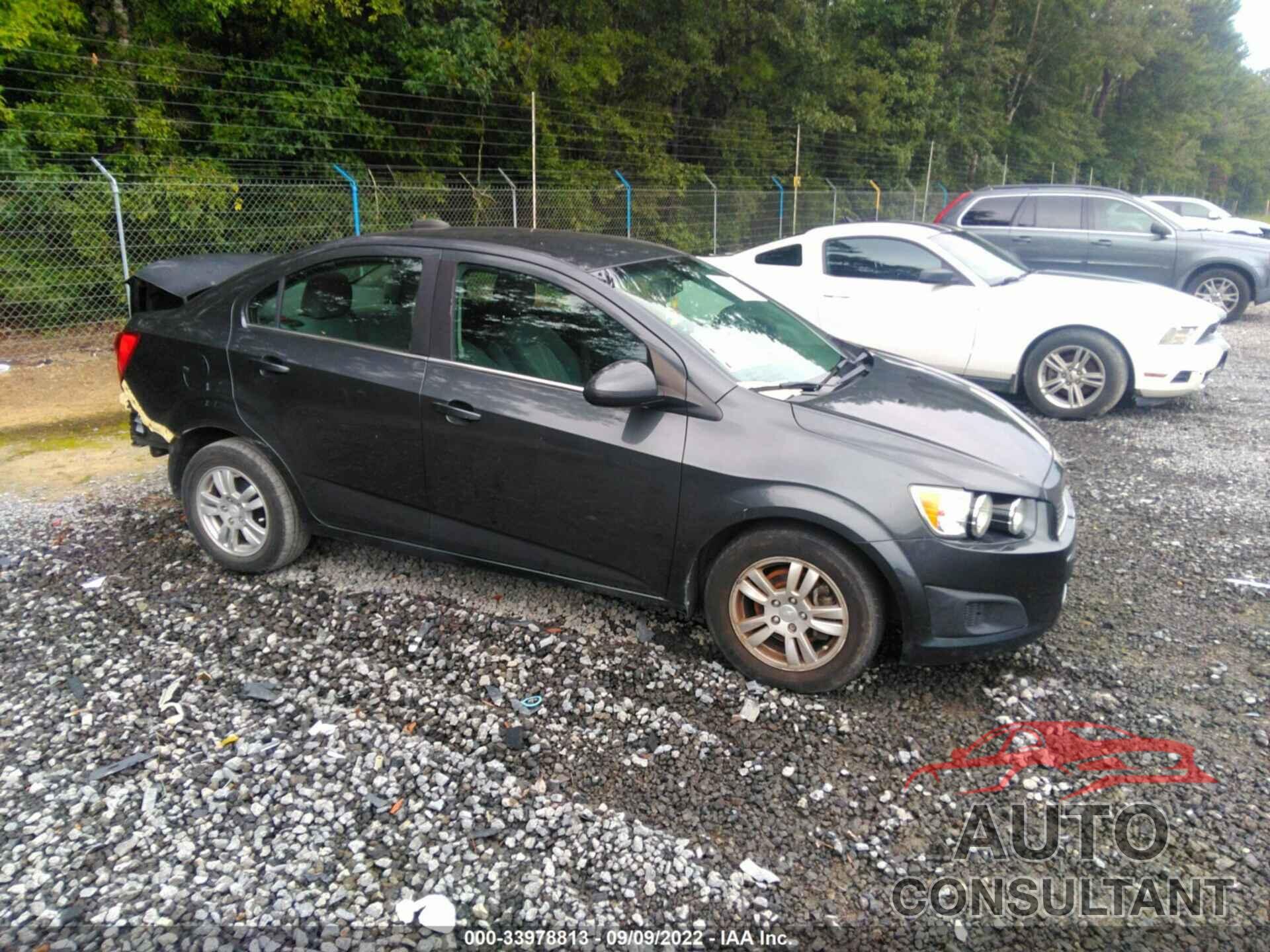 CHEVROLET SONIC 2016 - 1G1JC5SH7G4110969