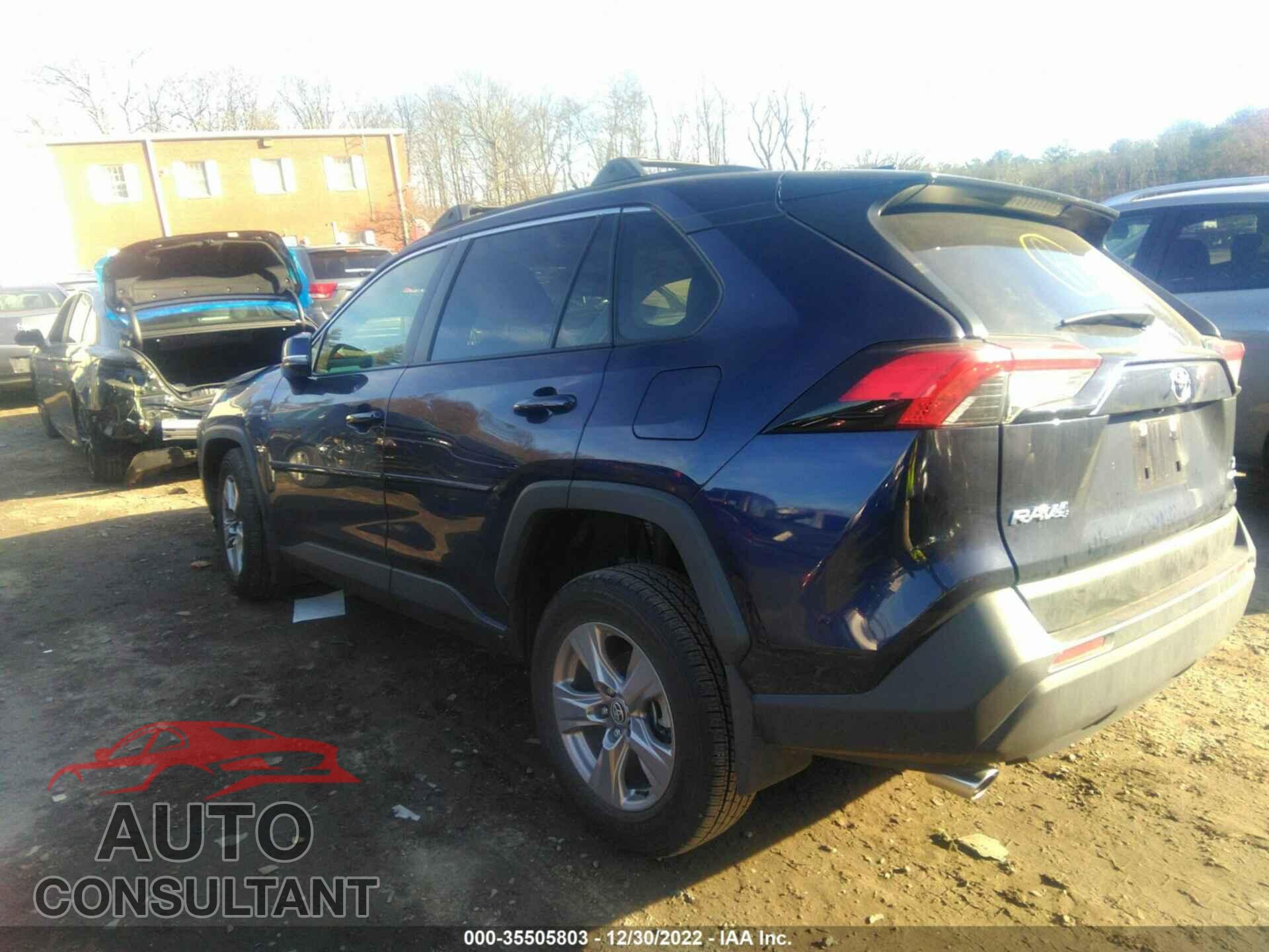 TOYOTA RAV4 2022 - JTMP1RFV7ND088421