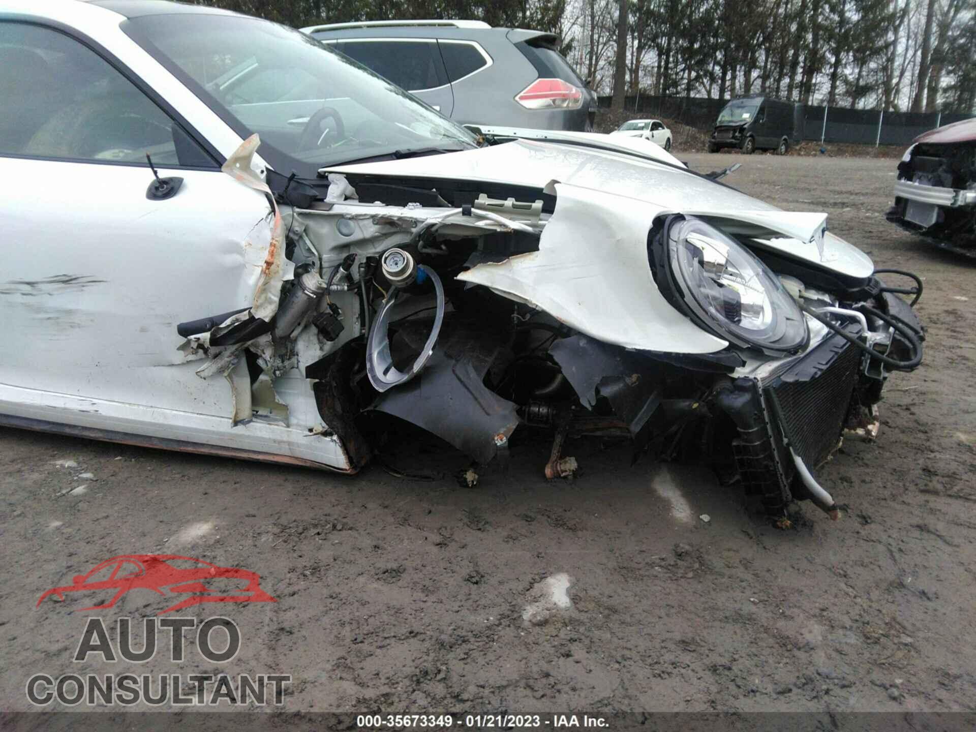 PORSCHE 911 2017 - WP0AD2A96HS167190