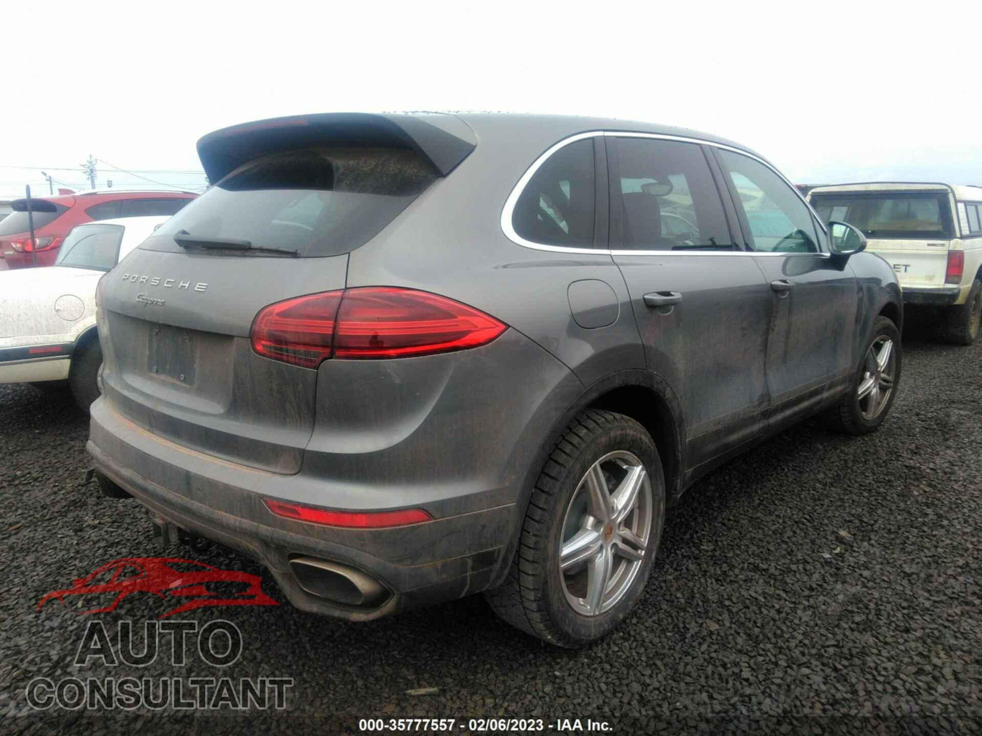 PORSCHE CAYENNE 2016 - WP1AA2A25GKA08721
