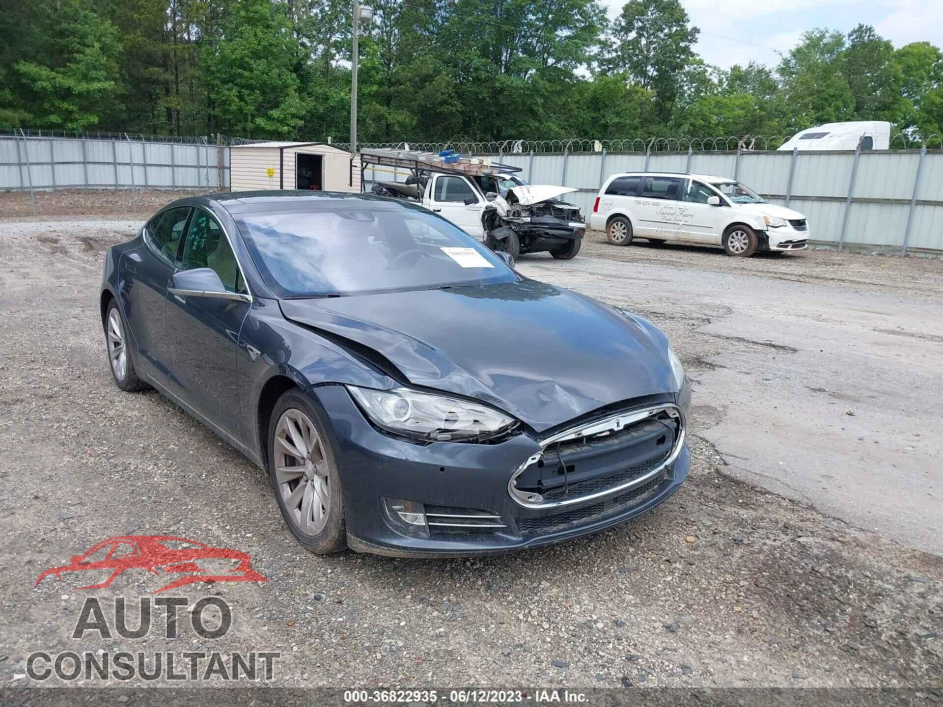 TESLA MODEL S 2016 - 5YJSA1E19GF136751