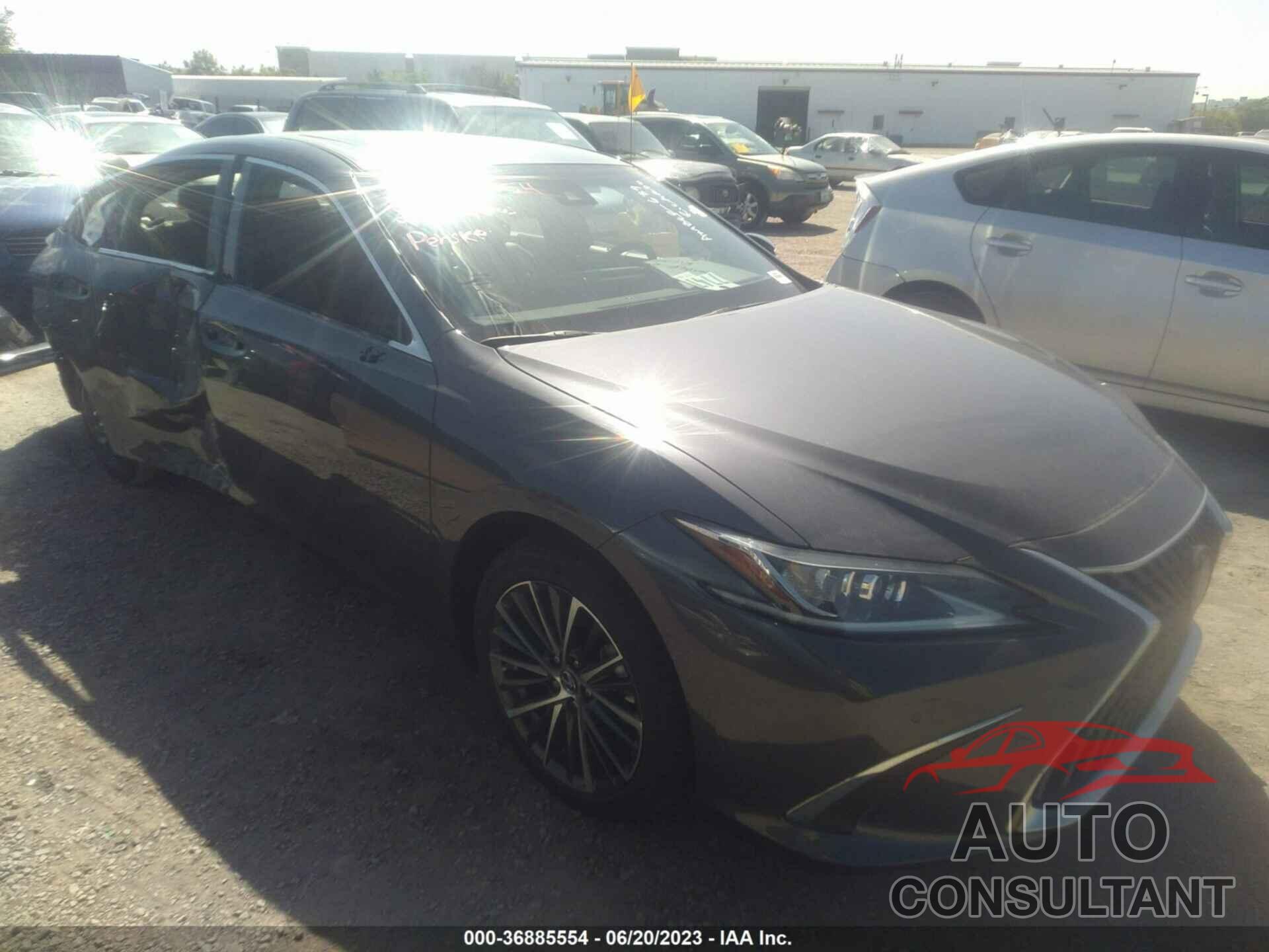 LEXUS ES 300H 2023 - 58ADA1C12PU030763