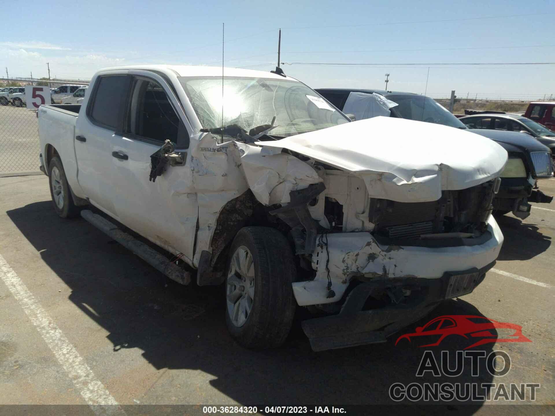 CHEVROLET SILVERADO 1500 2021 - 1GCPYBEK7MZ389489