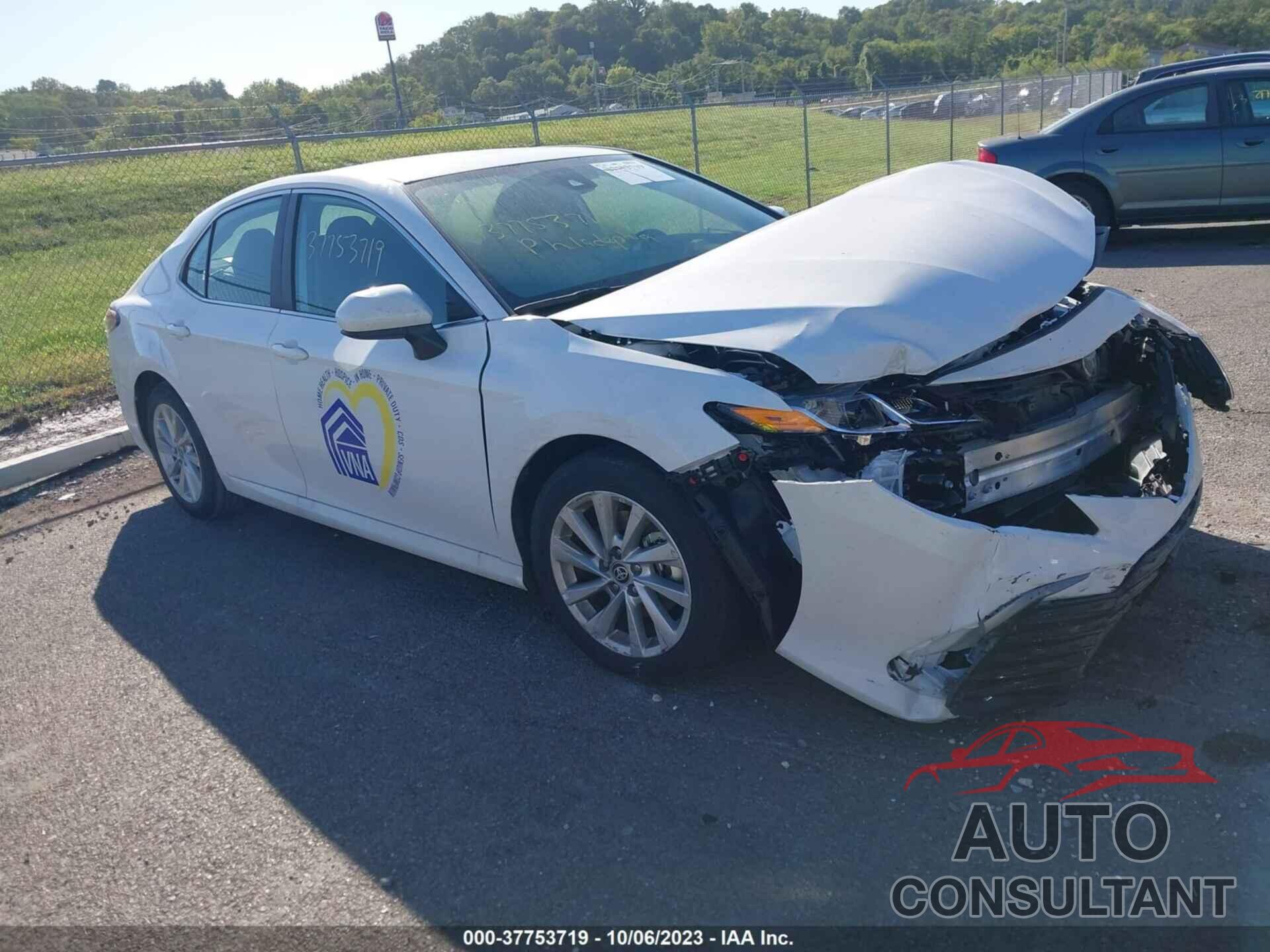 TOYOTA CAMRY 2023 - 4T1C11AKXPU814459
