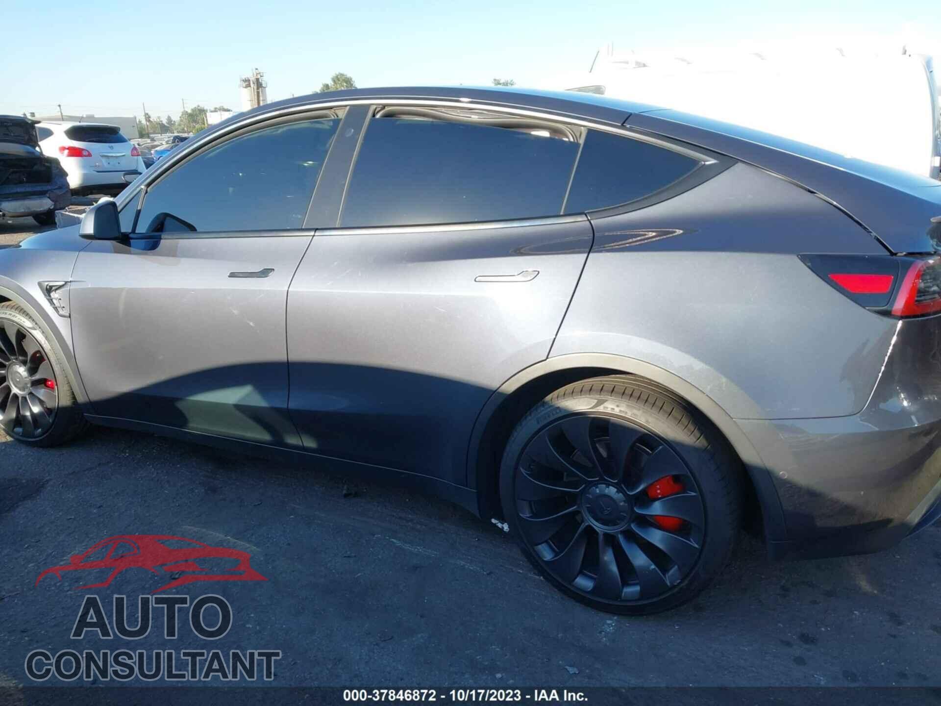 TESLA MODEL Y 2022 - 7SAYGDEF2NF394423