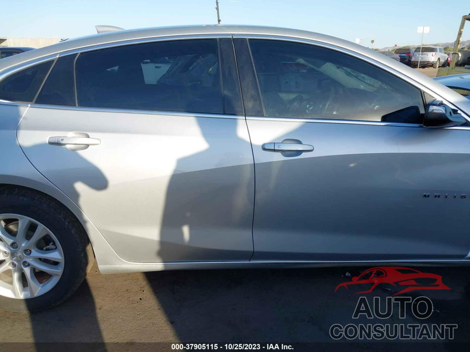 CHEVROLET MALIBU 2017 - 1G1ZE5ST3HF151770