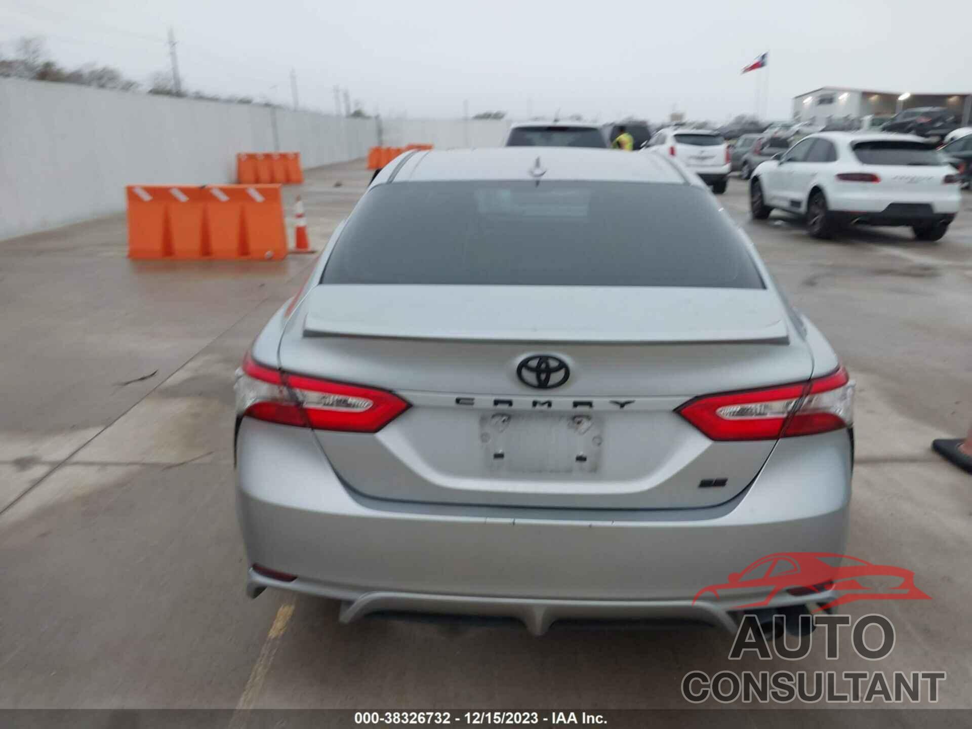 TOYOTA CAMRY 2019 - 4T1B11HK1KU277202