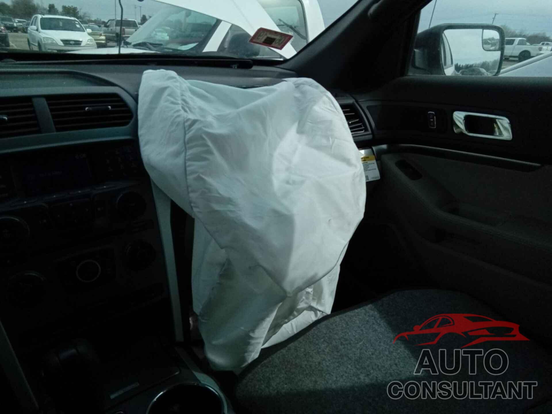 FORD EXPLORER 2015 - 1FM5K8B89FGB03849