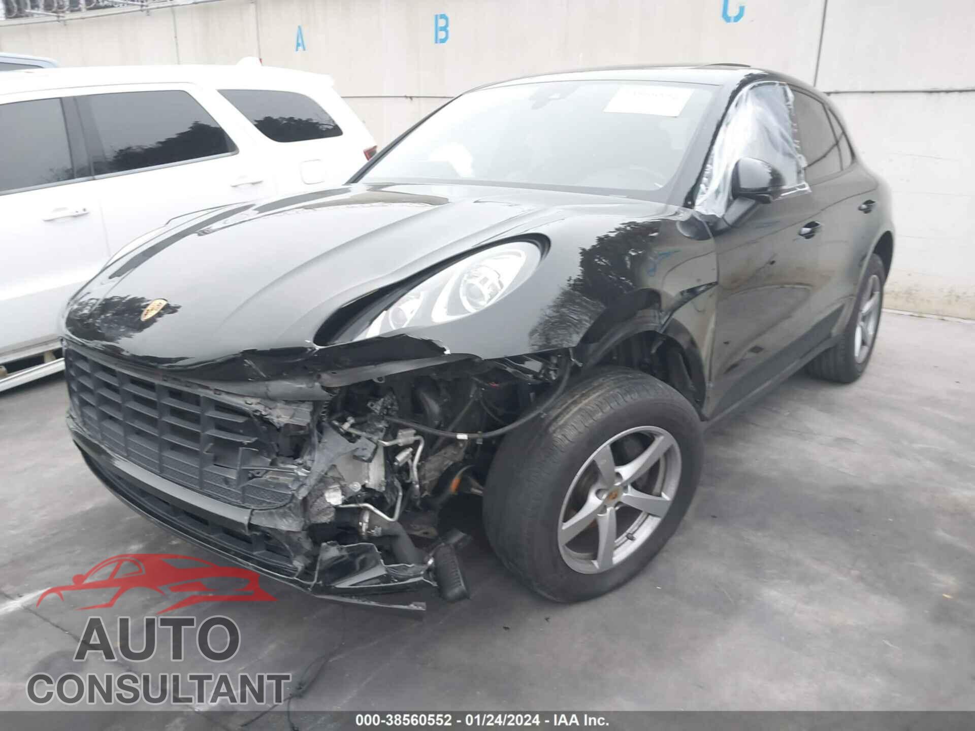 PORSCHE MACAN 2018 - WP1AA2A50JLB13937
