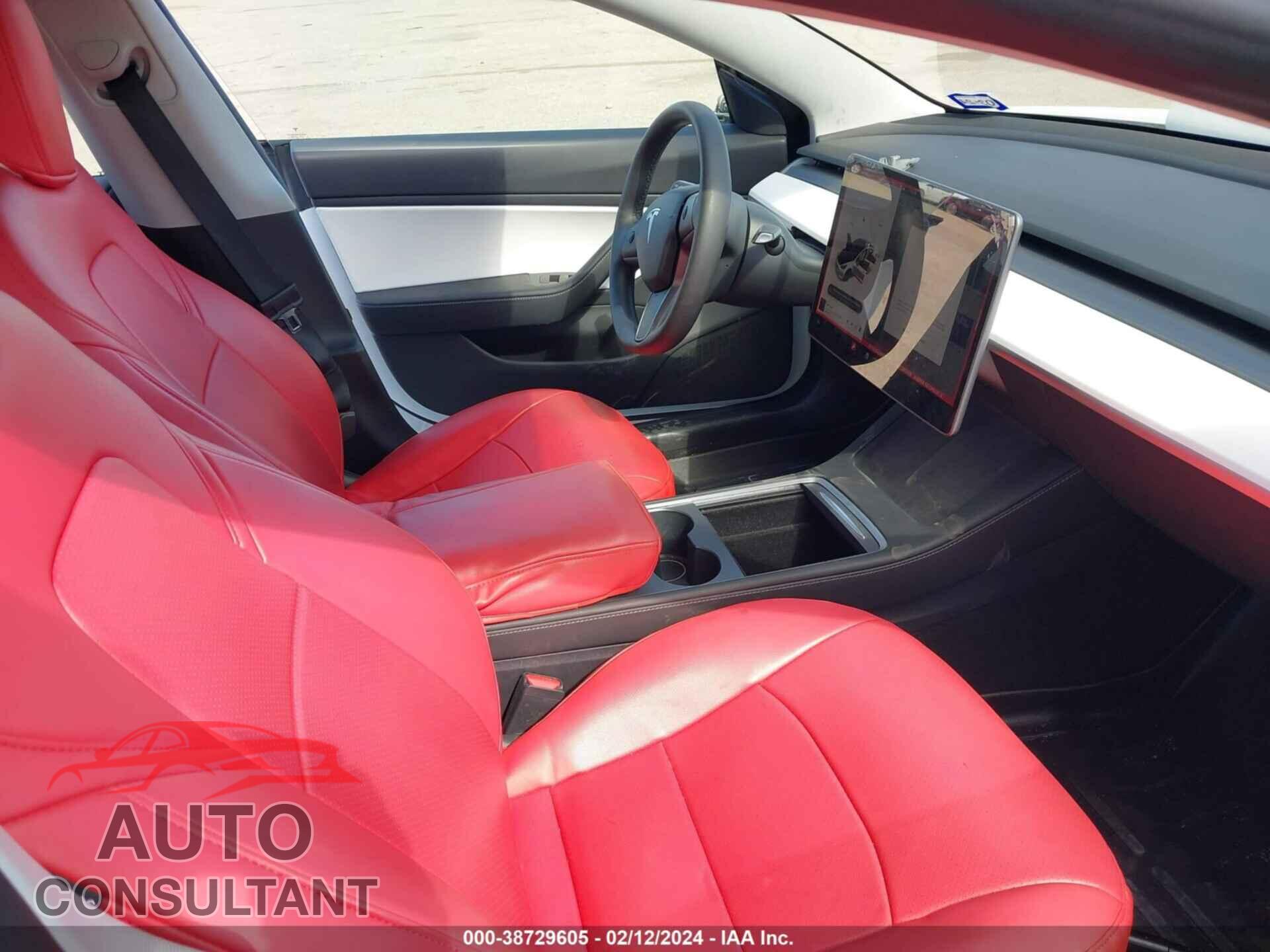 TESLA MODEL 3 2021 - 5YJ3E1EA4MF921702