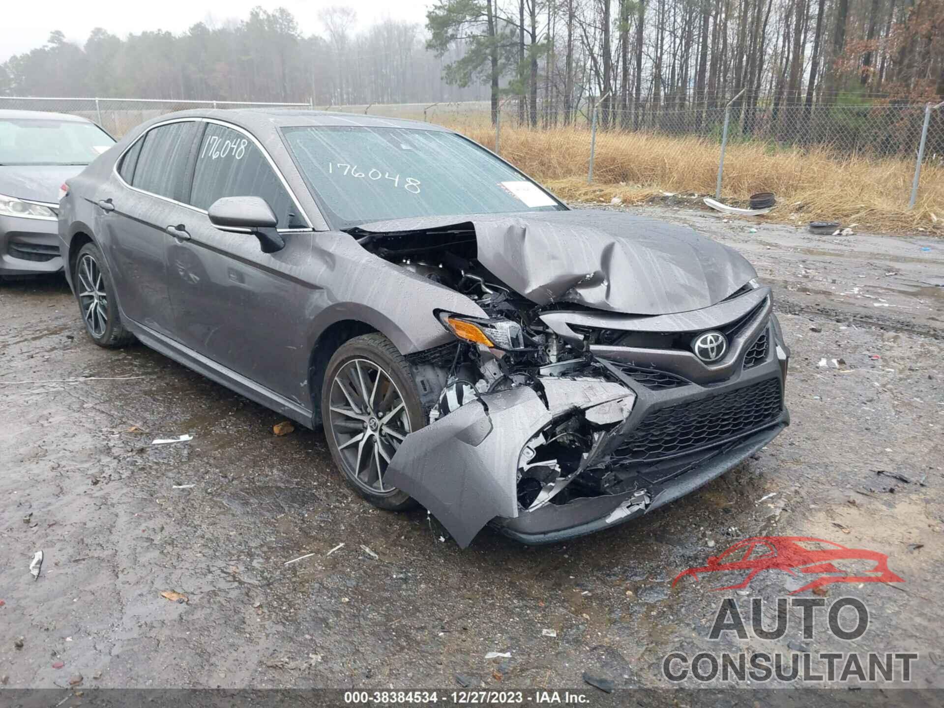 TOYOTA CAMRY 2022 - 4T1T11AK6NU664024