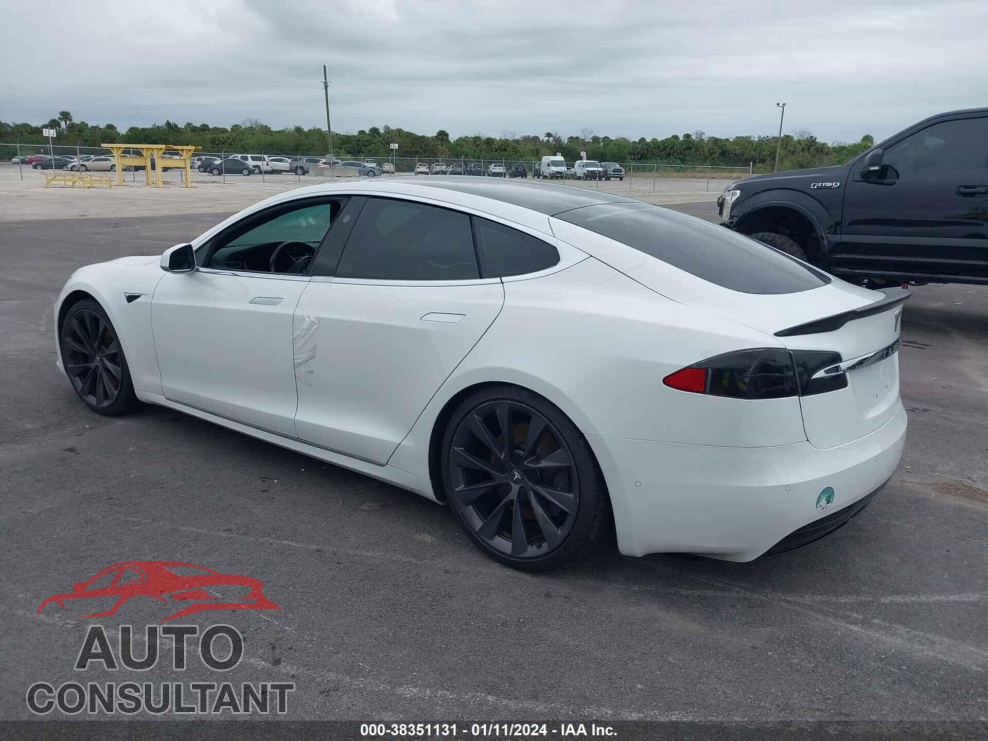 TESLA MODEL S 2018 - 5YJSA1E21JF244877