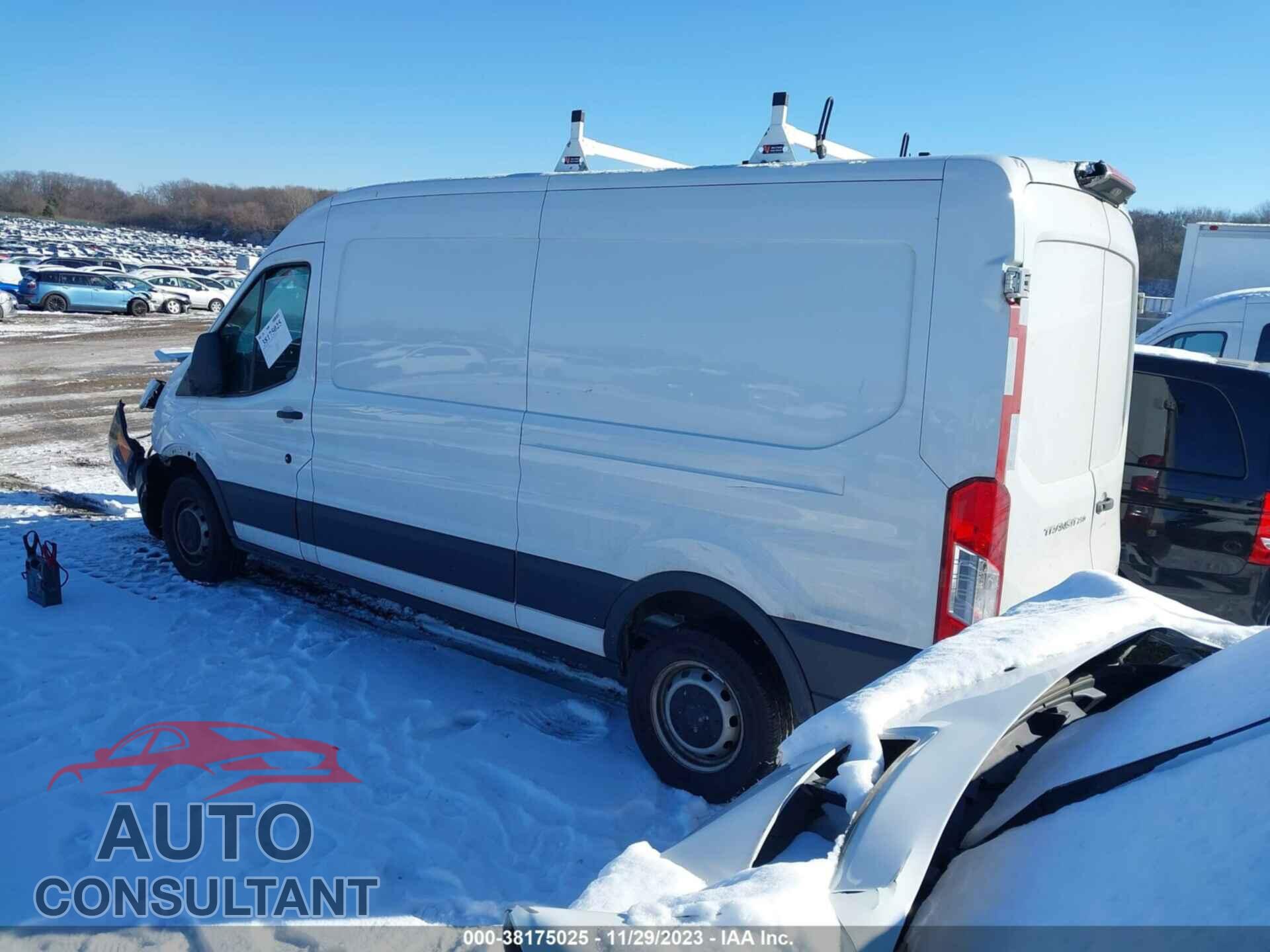 FORD TRANSIT 2018 - 1FTYR2CM2JKB45565