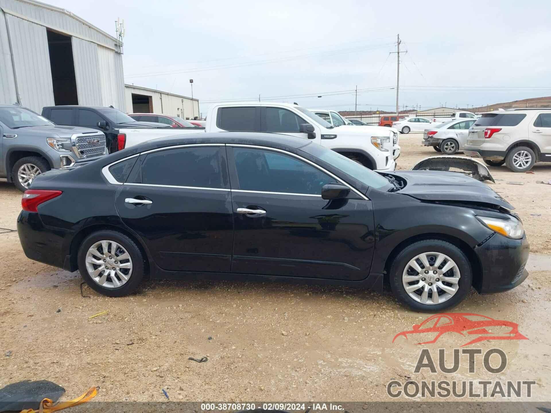 NISSAN ALTIMA 2018 - 1N4AL3AP4JC261226