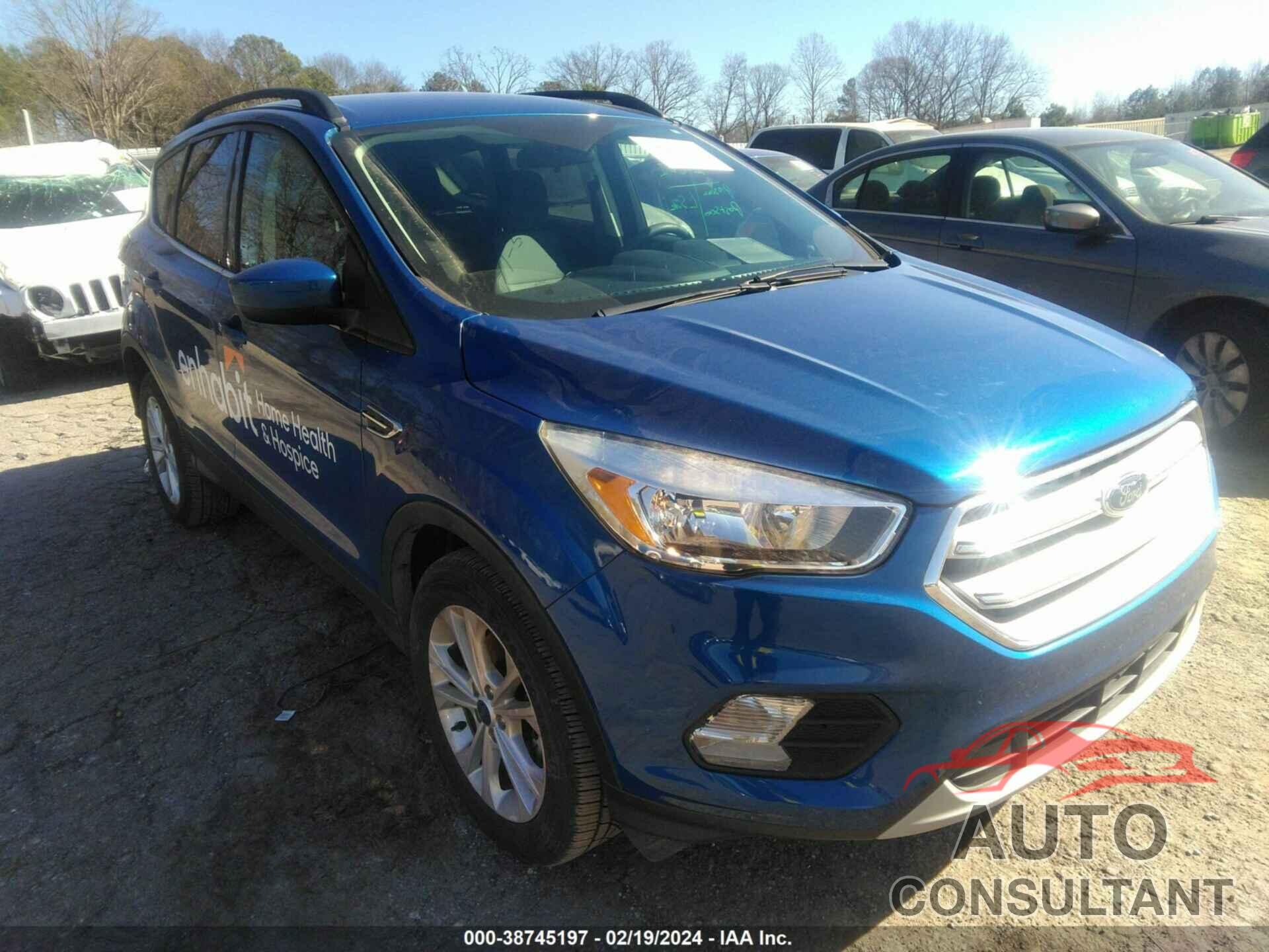 FORD ESCAPE 2018 - 1FMCU0GD7JUD60995