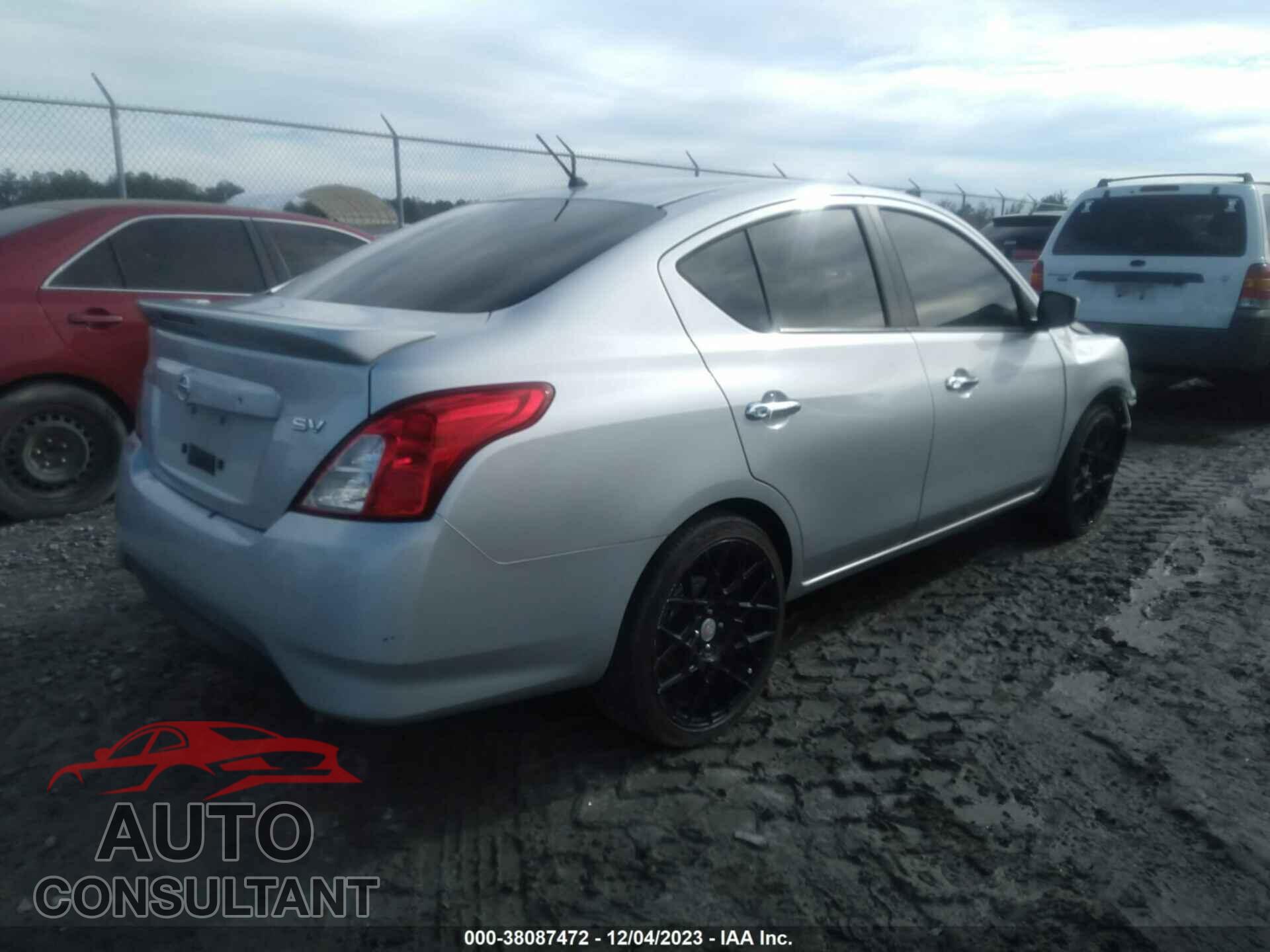 NISSAN VERSA 2017 - 3N1CN7AP0HL803881