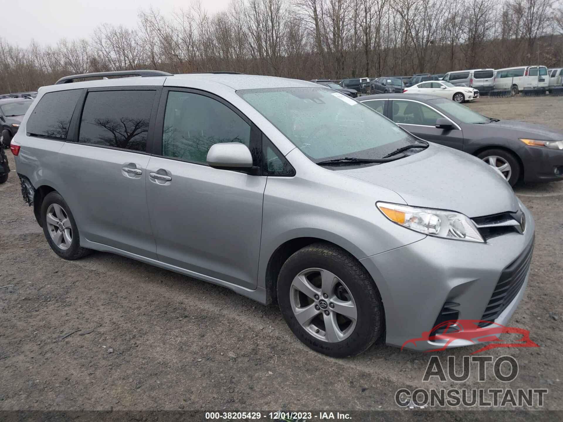 TOYOTA SIENNA 2019 - 5TDKZ3DC1KS998406