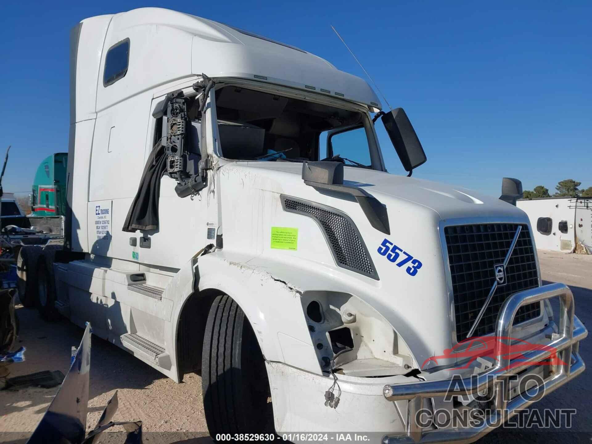 VOLVO VN 2016 - 4V4NC9EH1GN945573