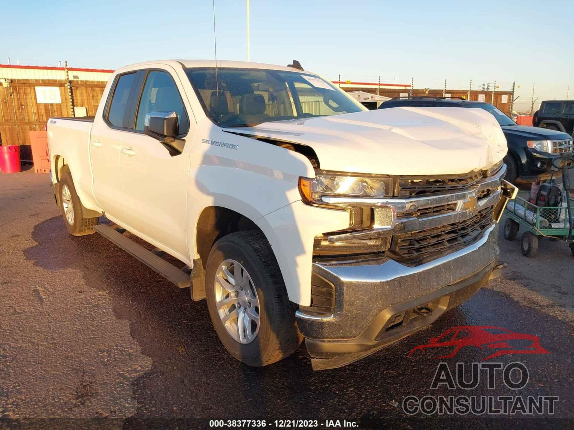 CHEVROLET SILVERADO 1500 2019 - 1GCRYDED0KZ412582
